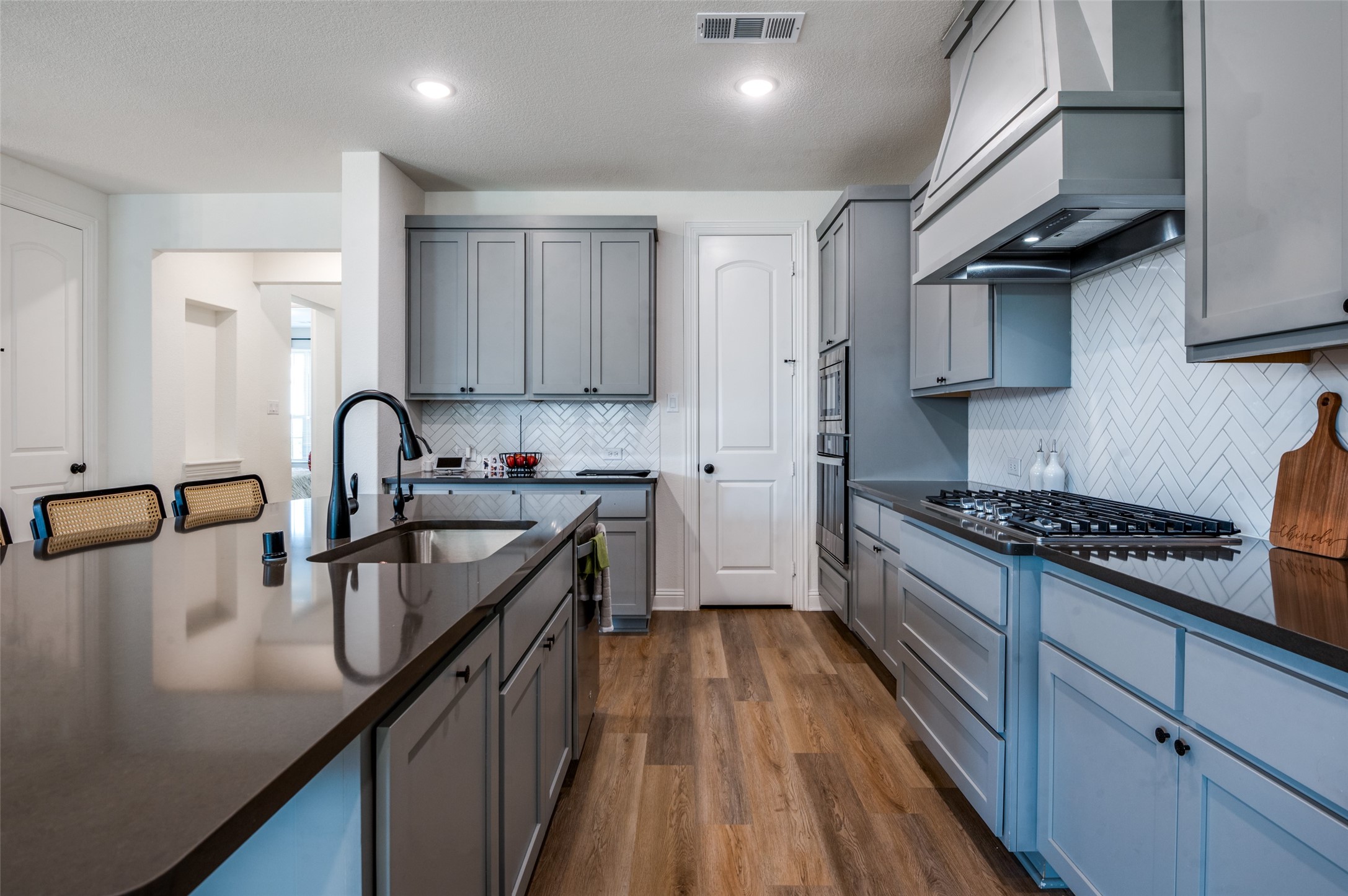 2825 Epping Way