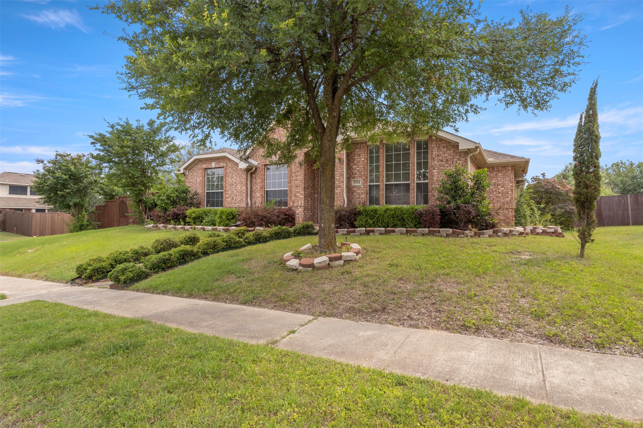 1314 Sunscape Way