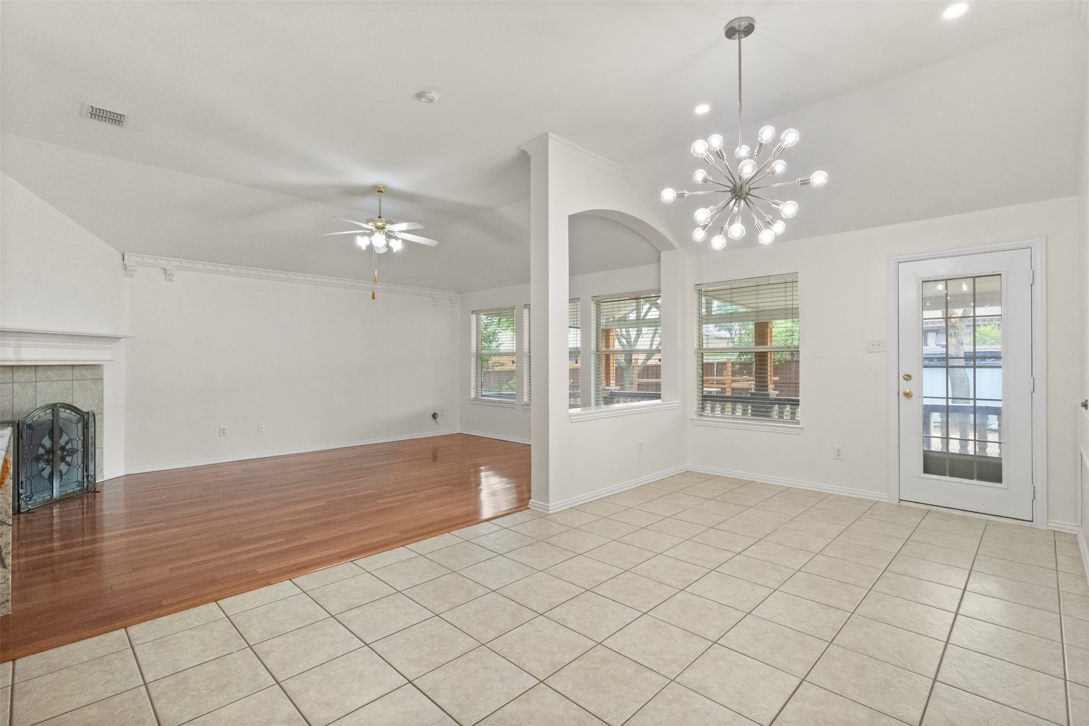 1314 Sunscape Way