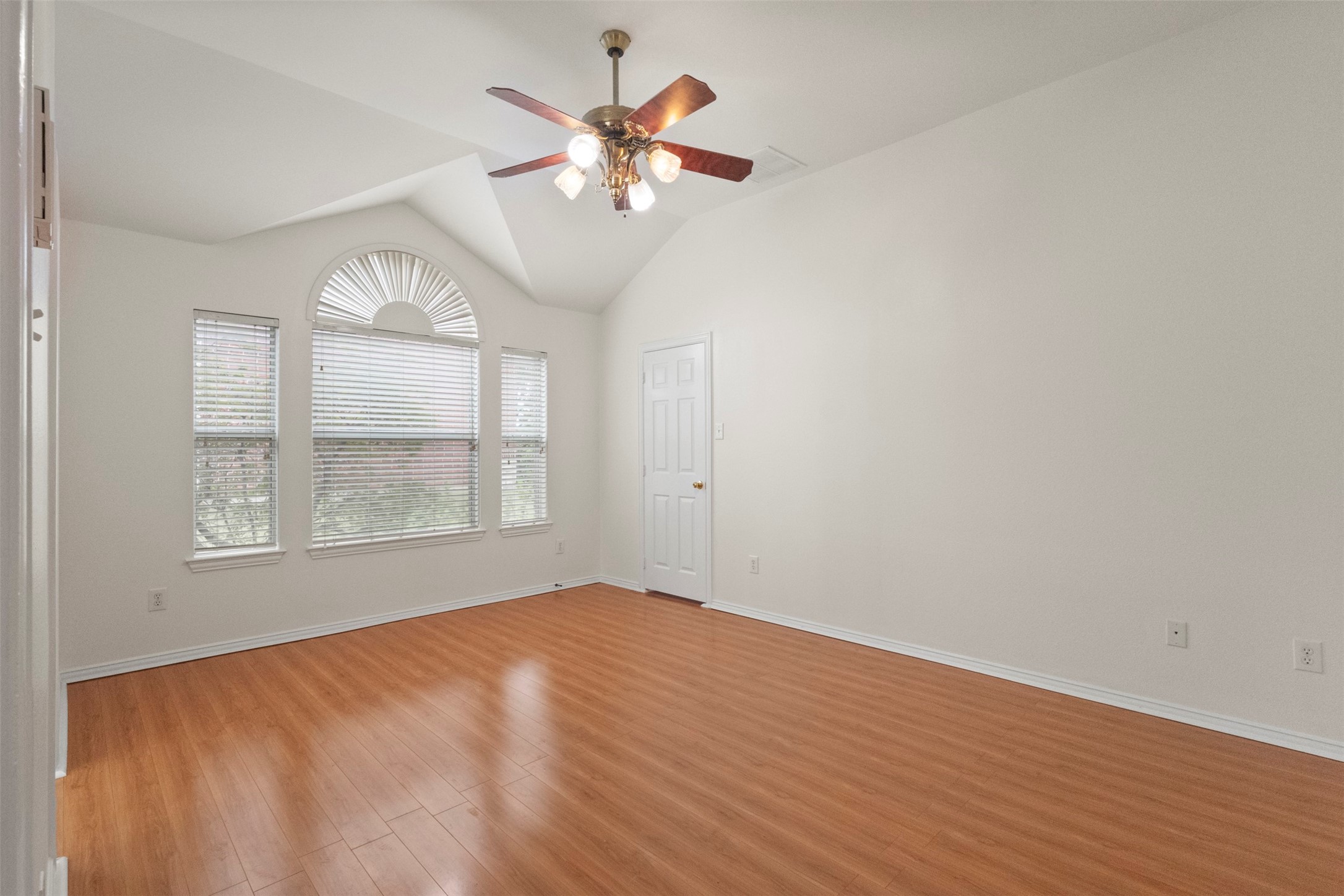 1314 Sunscape Way