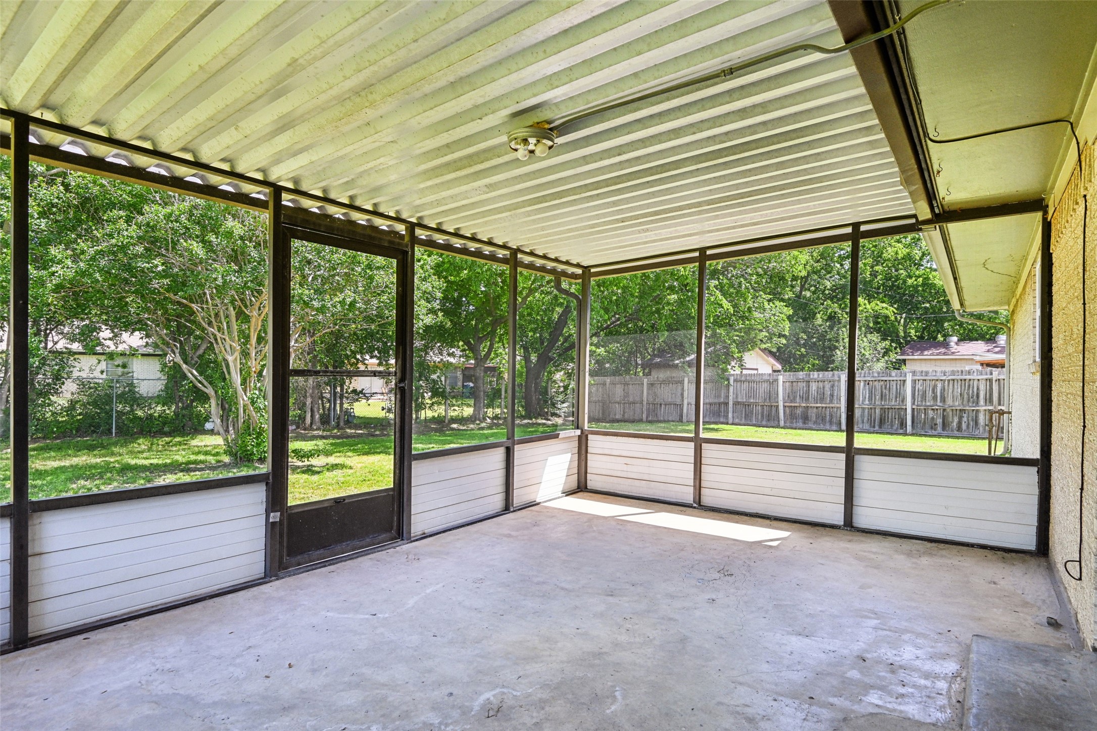 207 Bluebird Circle