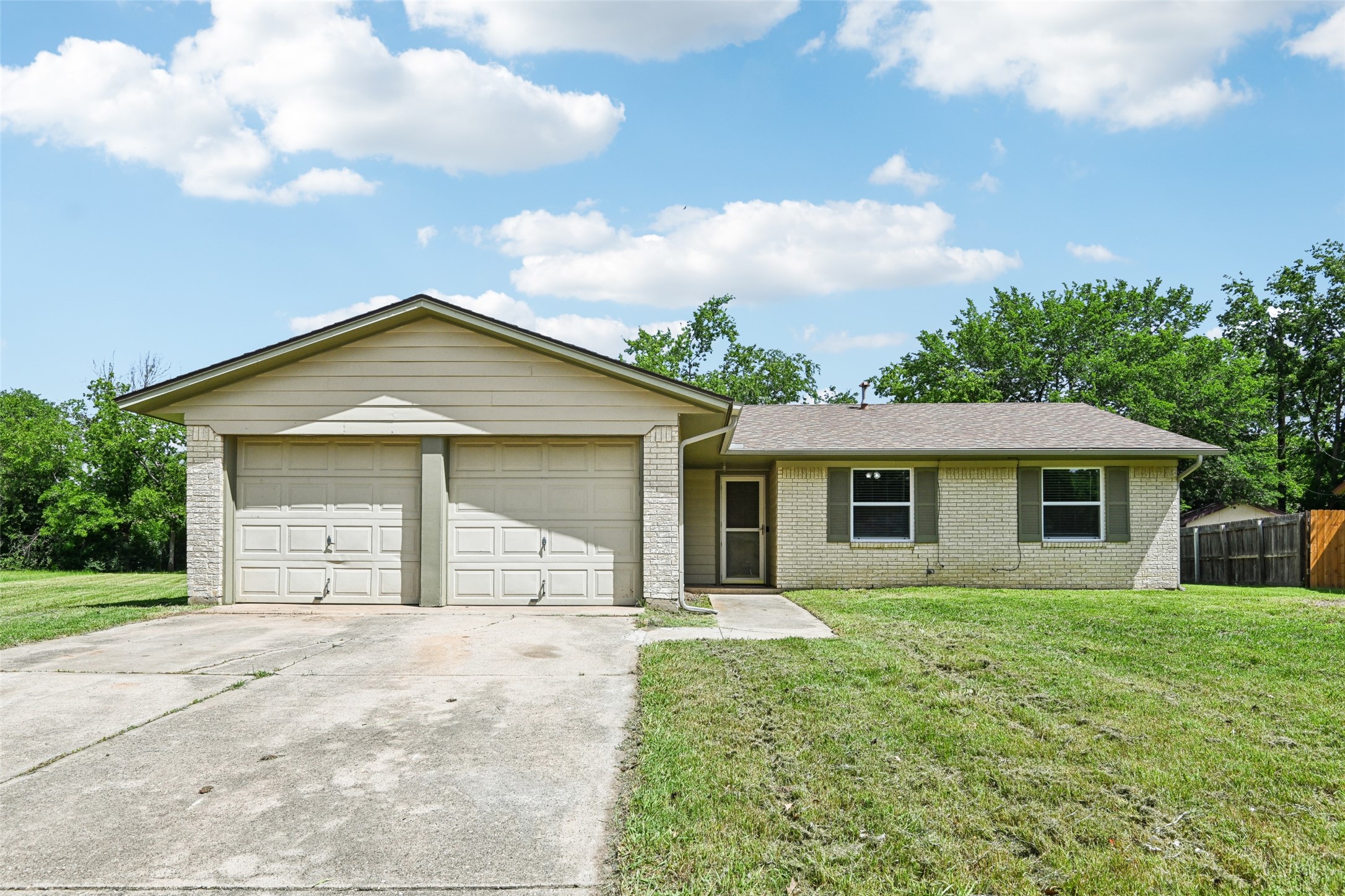 207 Bluebird Circle