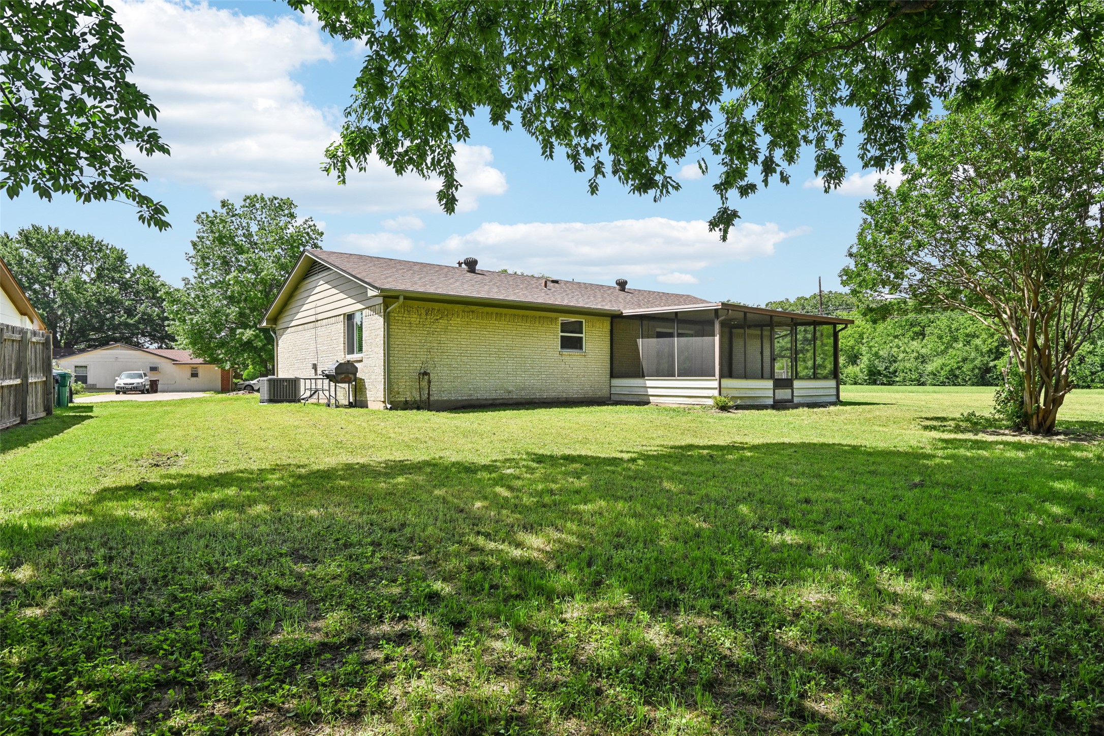 207 Bluebird Circle