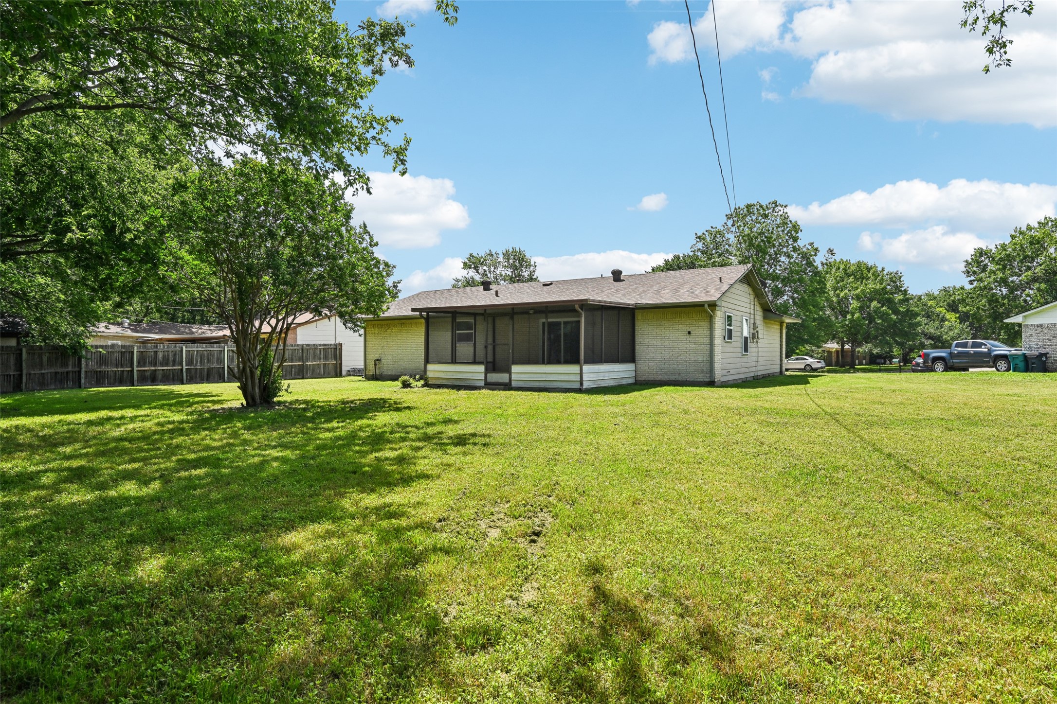 207 Bluebird Circle