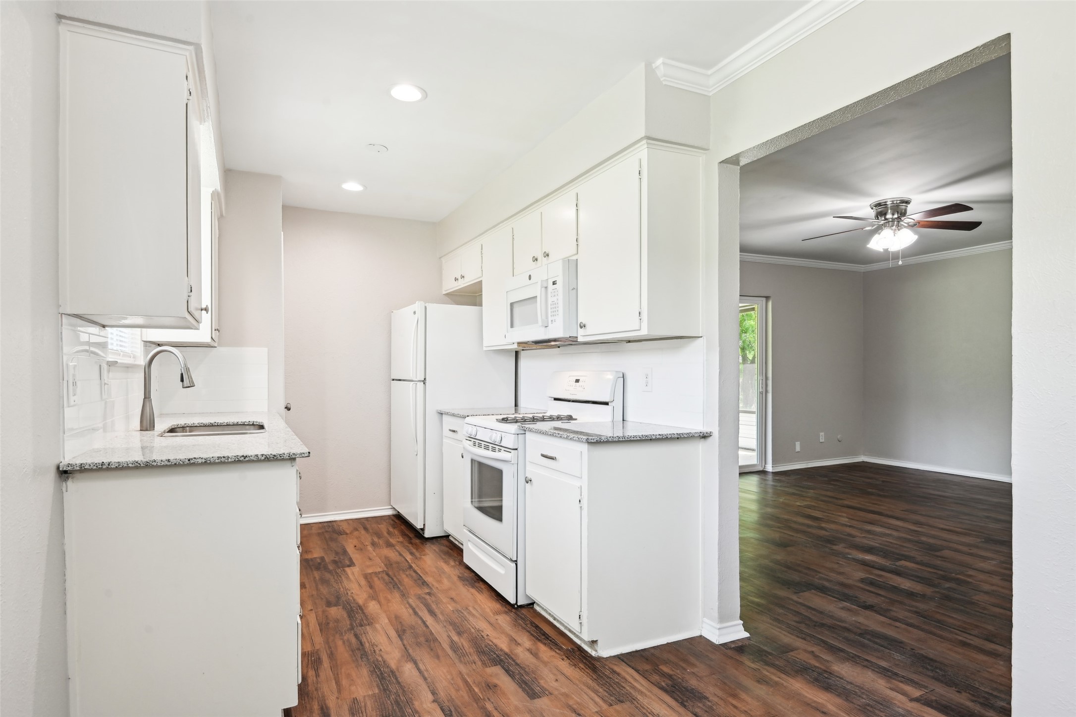 207 Bluebird Circle