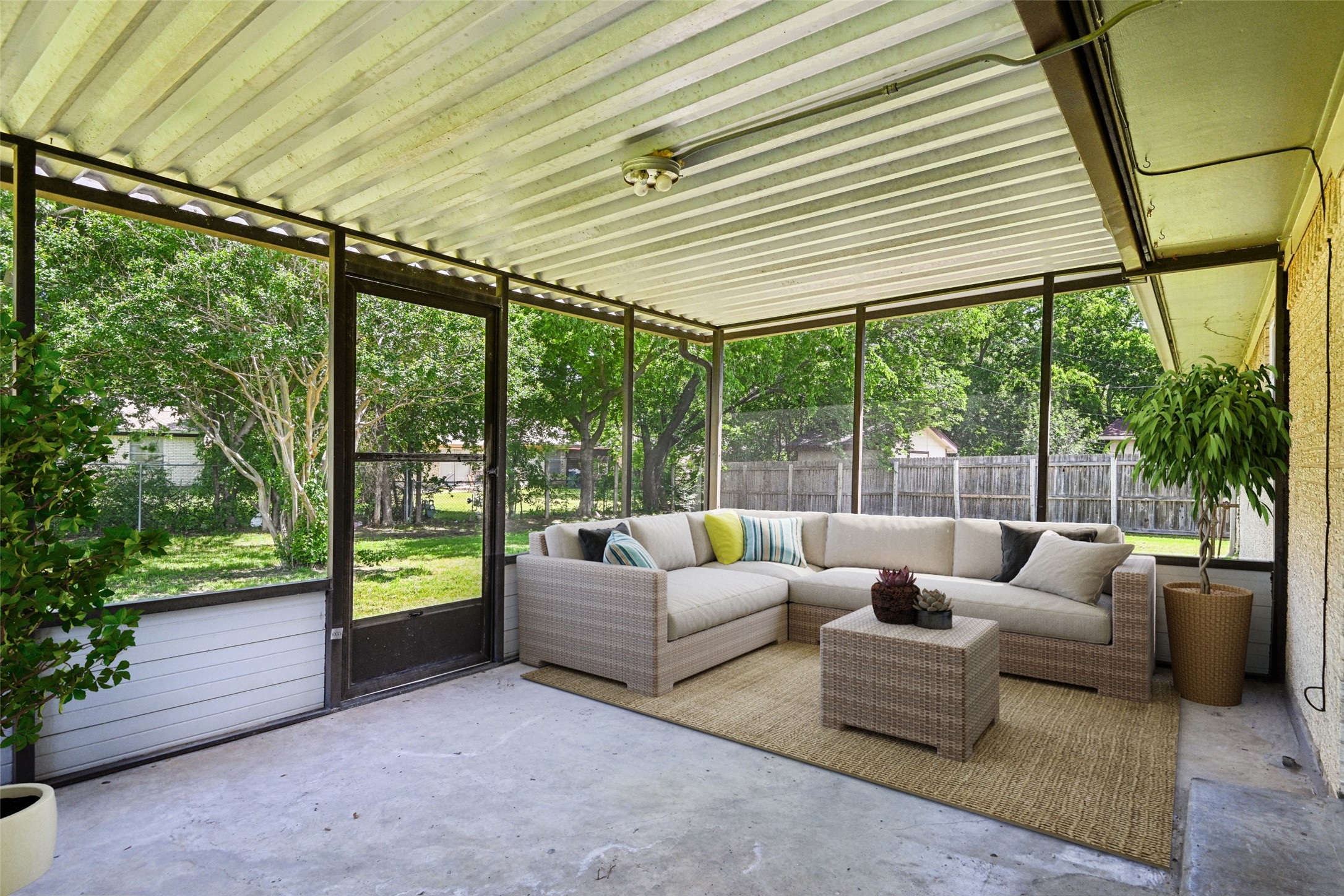 207 Bluebird Circle