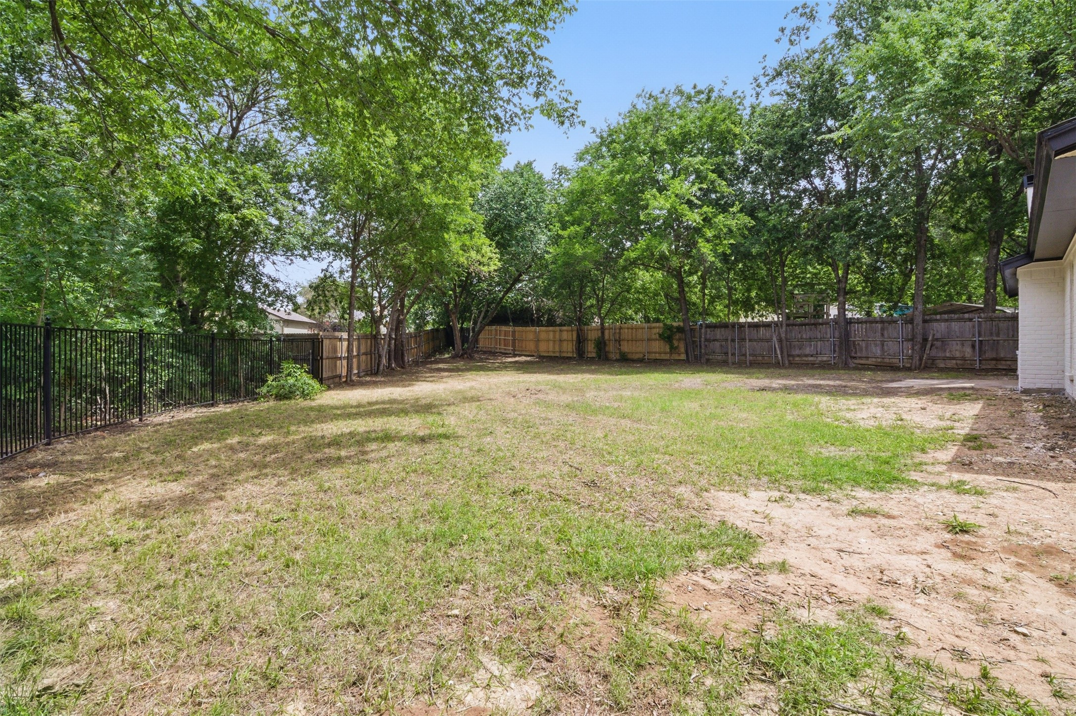 6828 Summit Ridge Drive