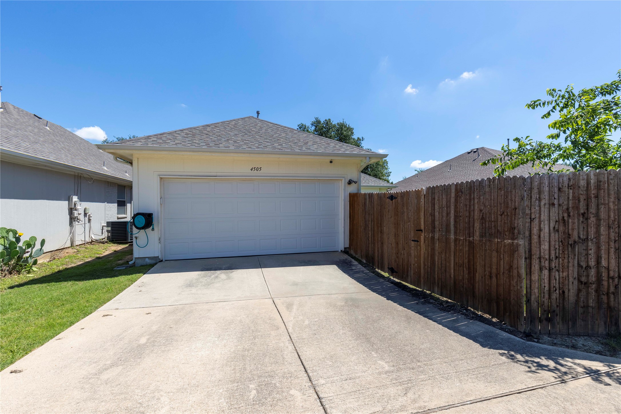 4505 Ridgepointe Drive