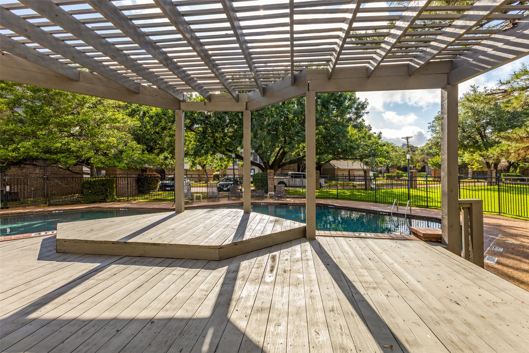 4067 Beltway Drive 211