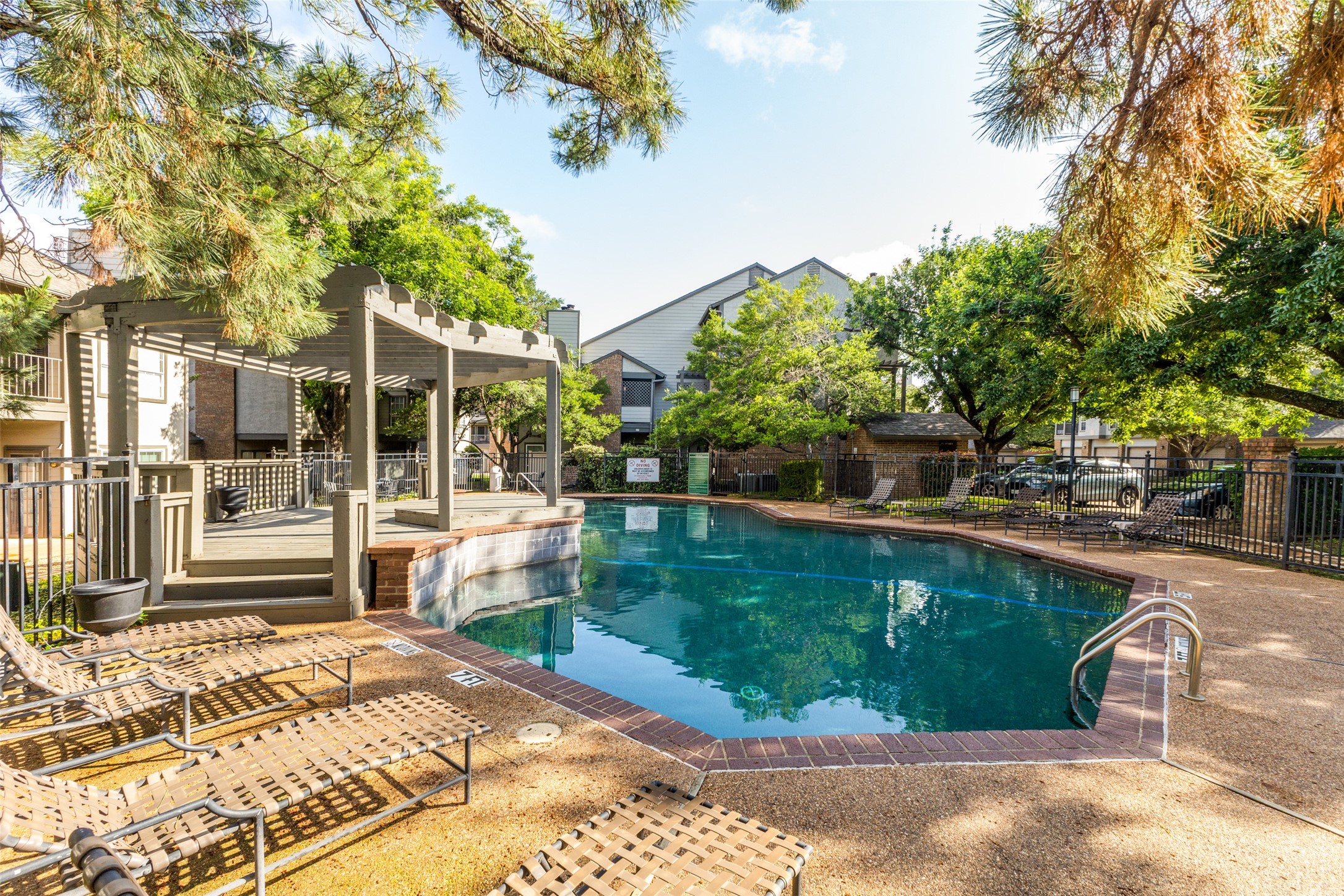 4067 Beltway Drive 211