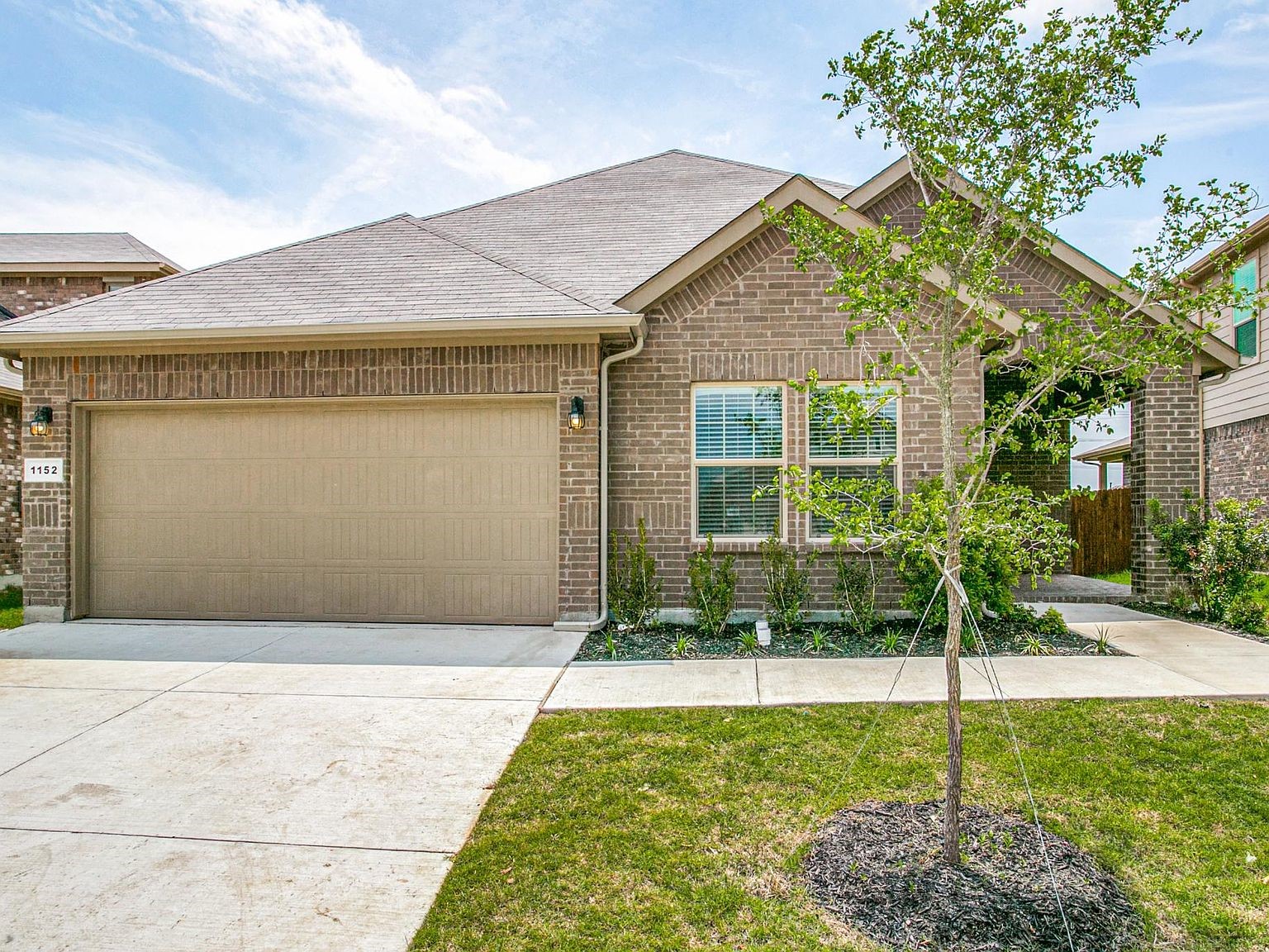 1152 Croxley Way
