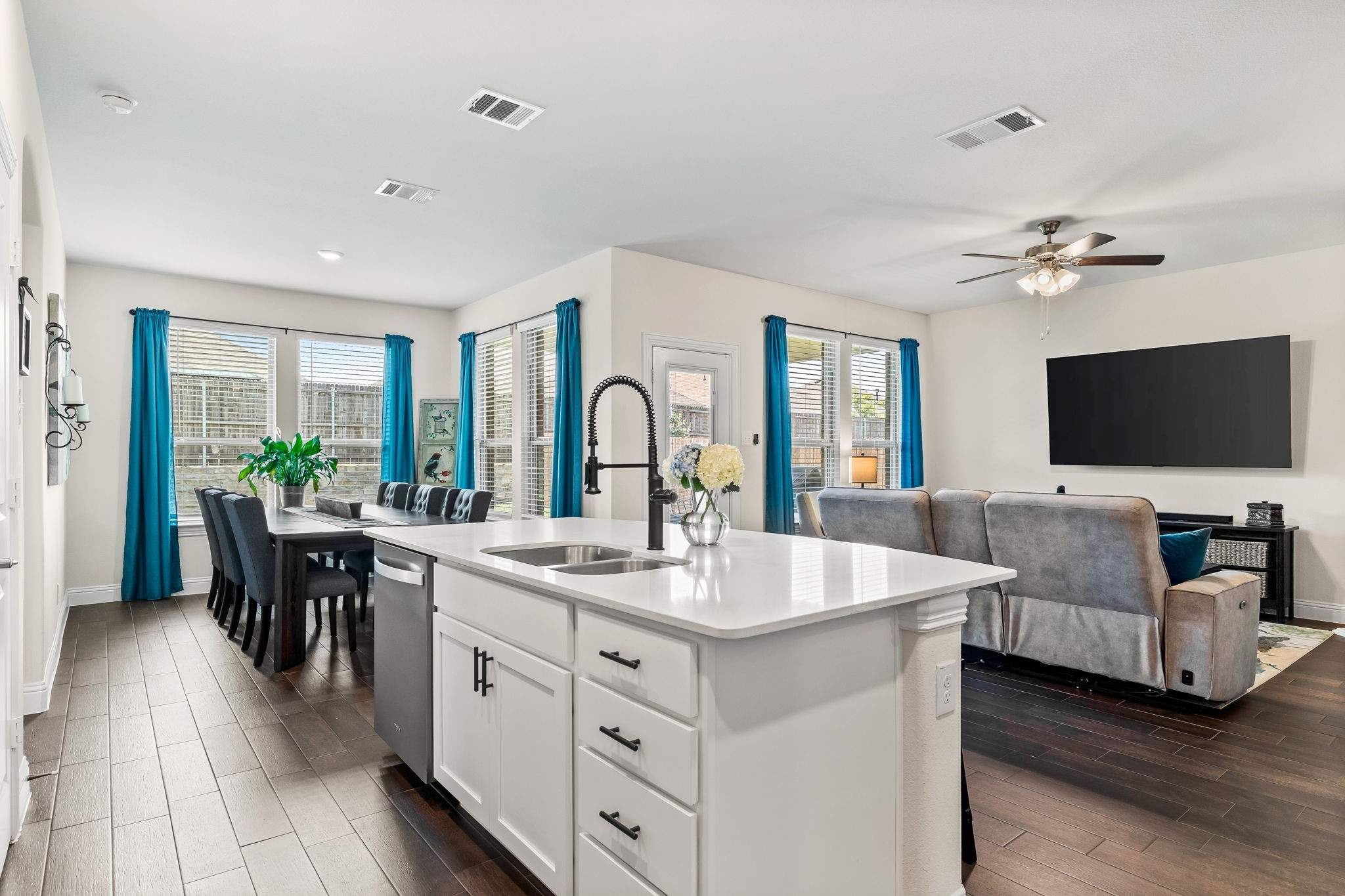 10928 Gold Pan Trail