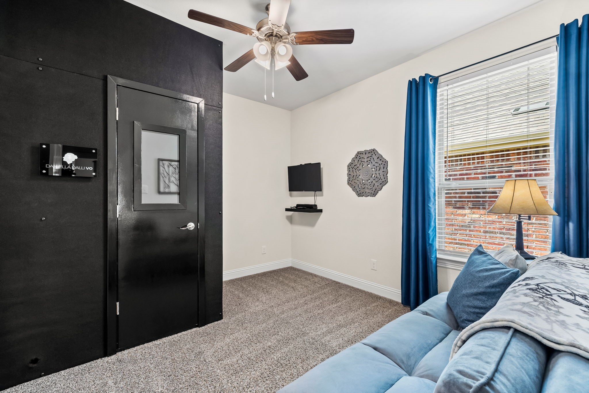10928 Gold Pan Trail