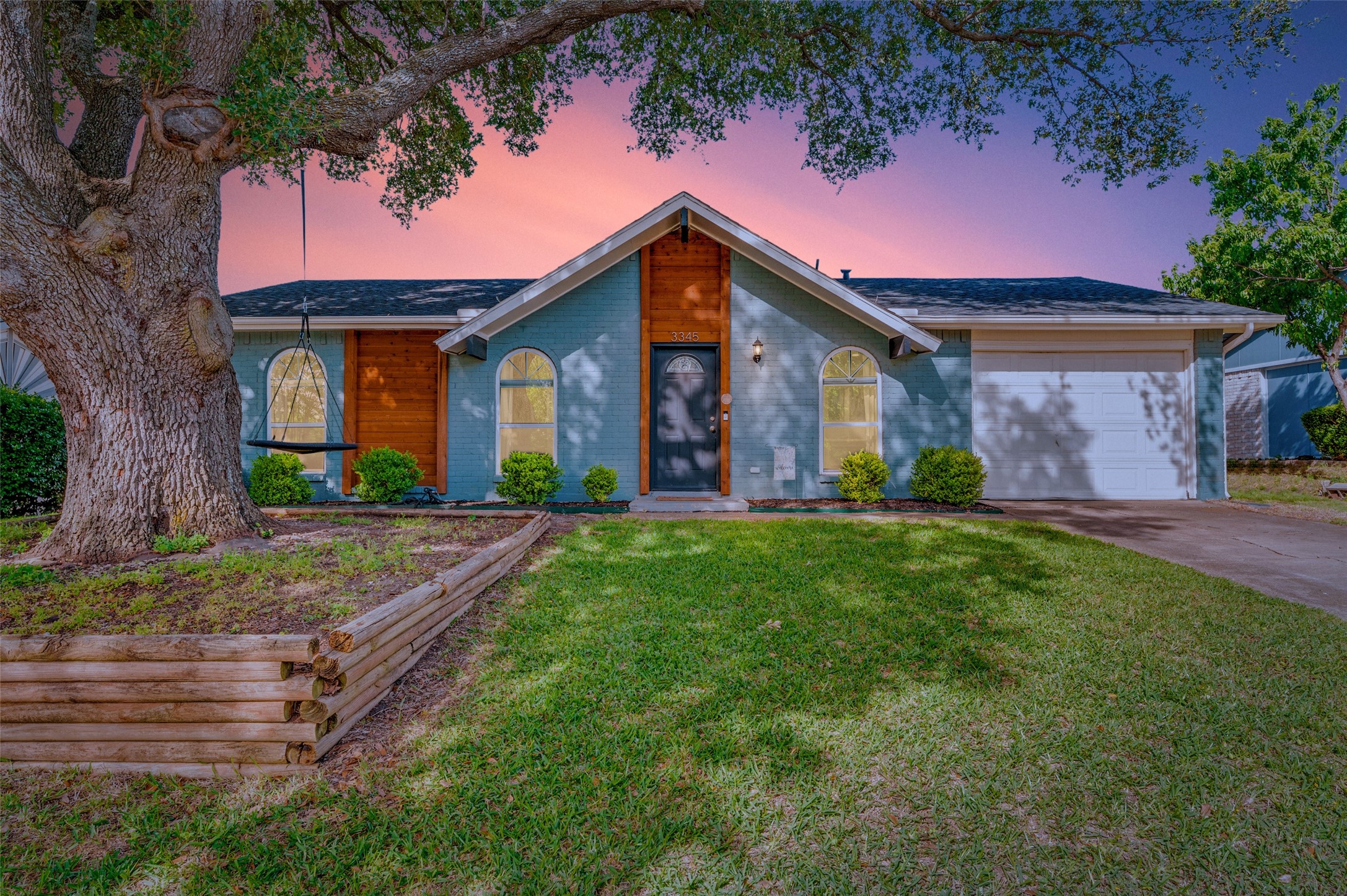 3345 Sherwood Drive
