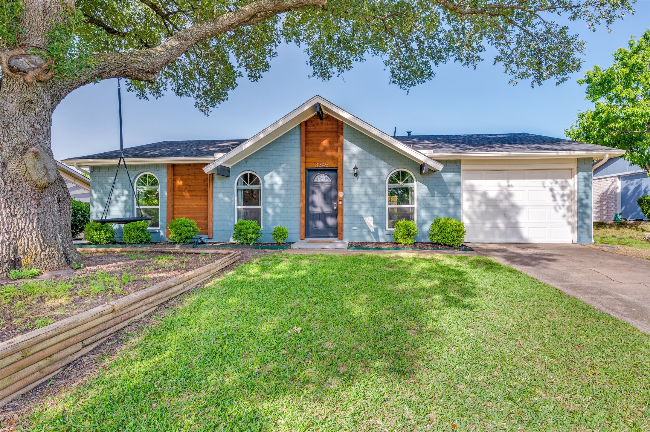 3345 Sherwood Drive