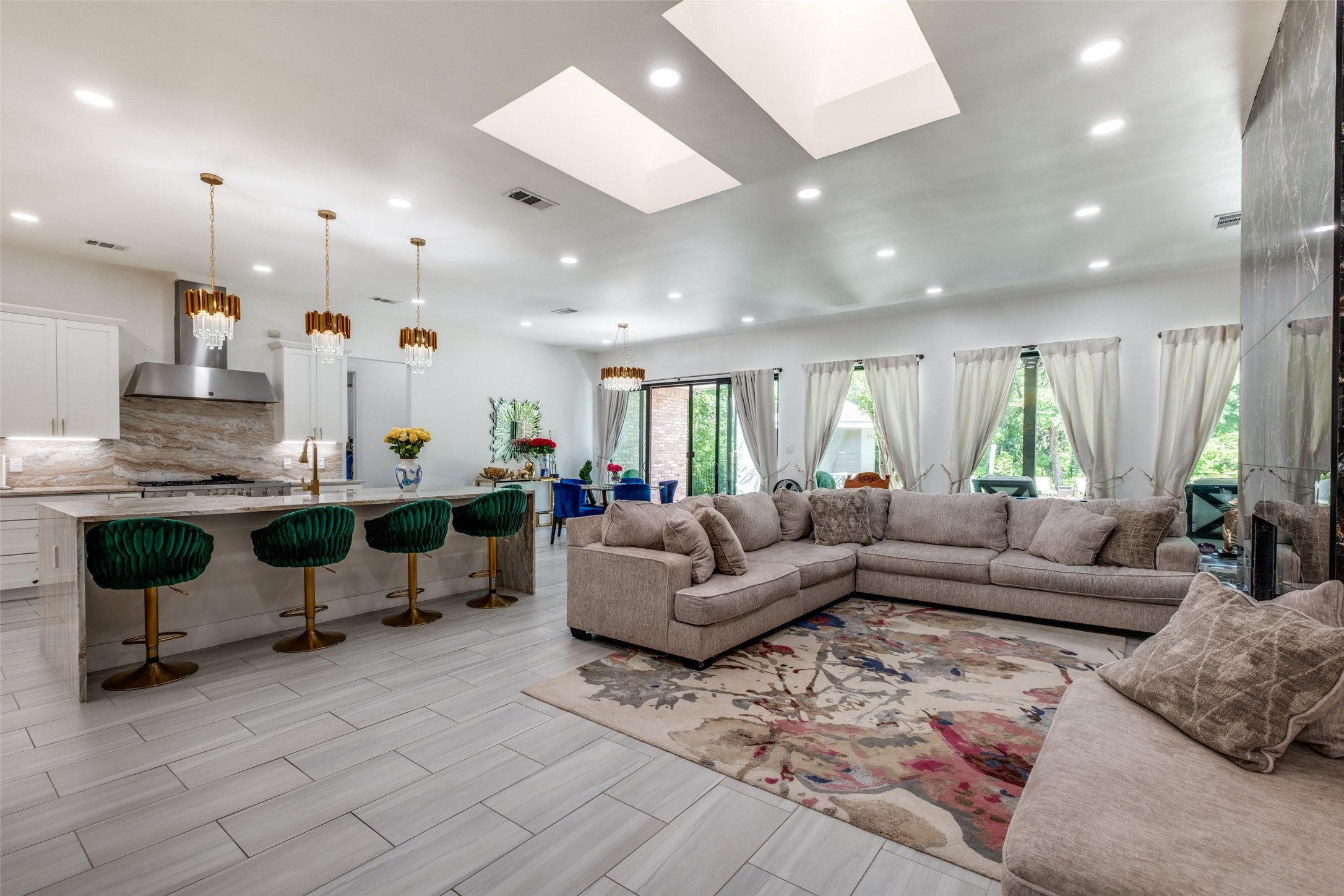 6211 Baymar Lane