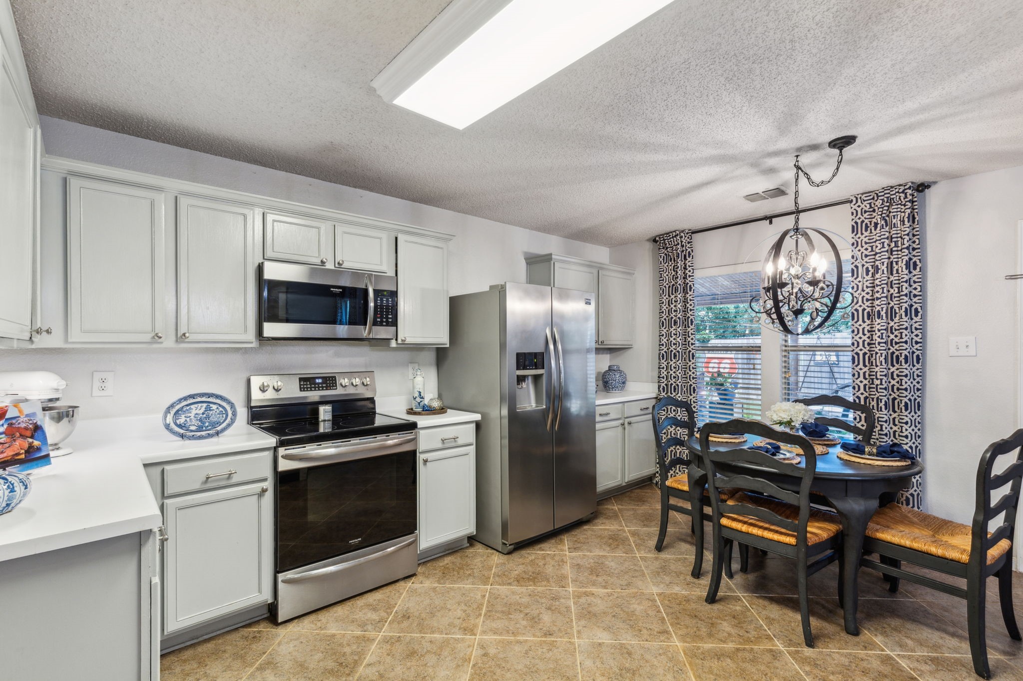 2300 Avalon Creek Way