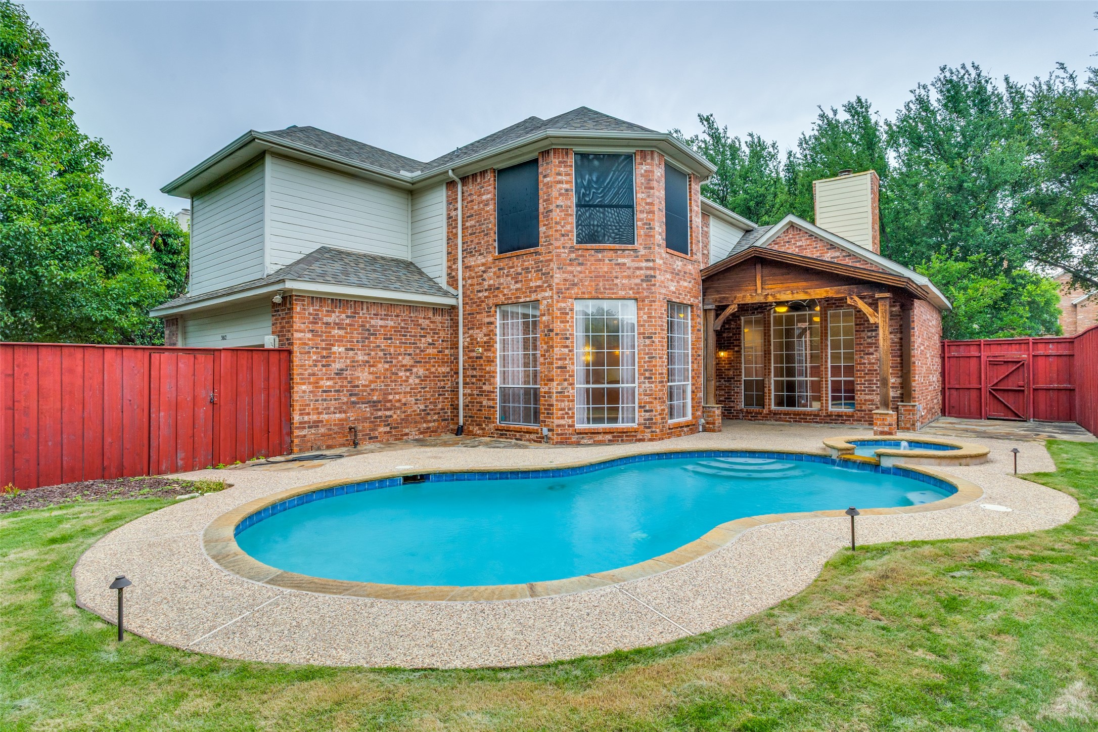 3812 Glasgow Drive