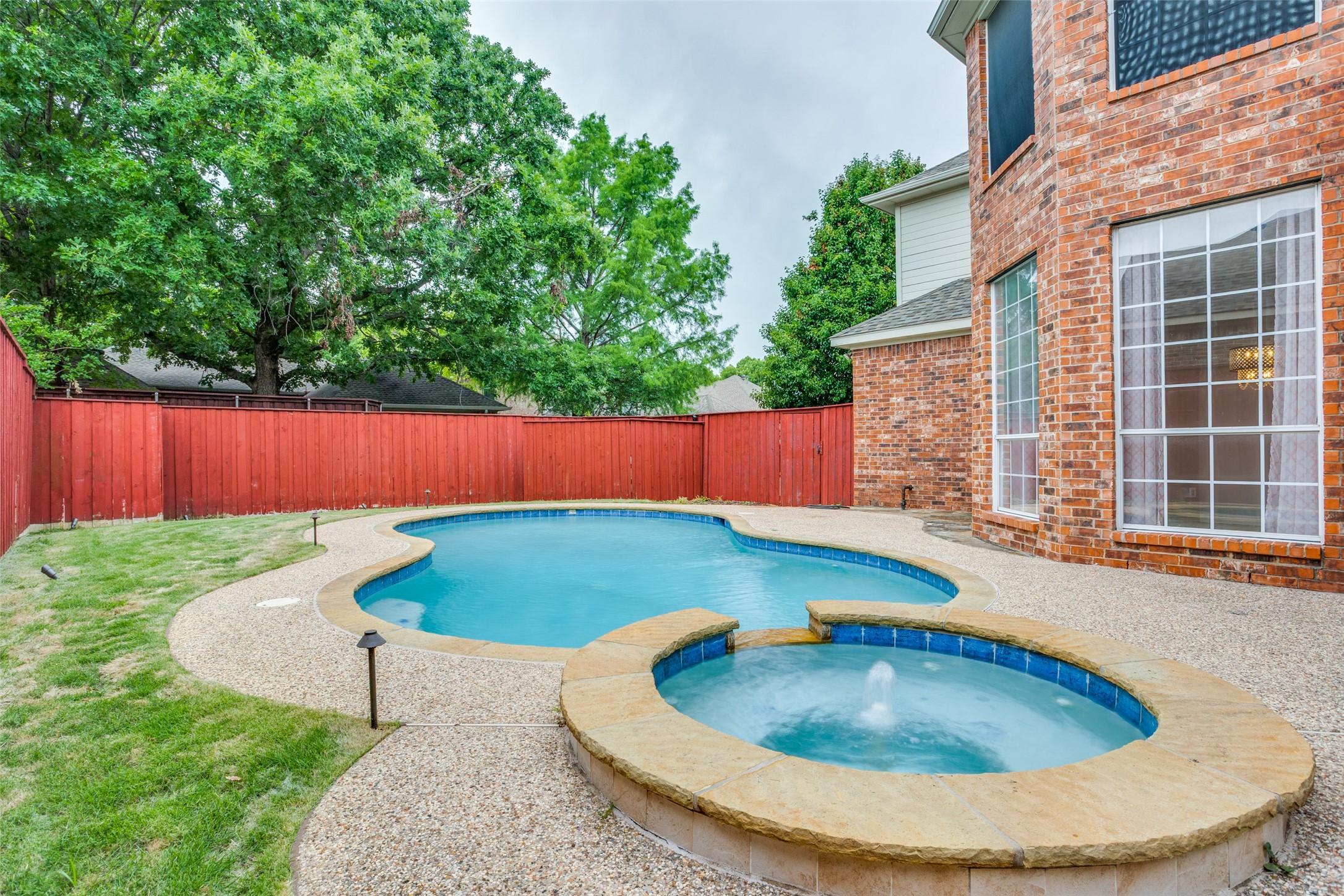 3812 Glasgow Drive