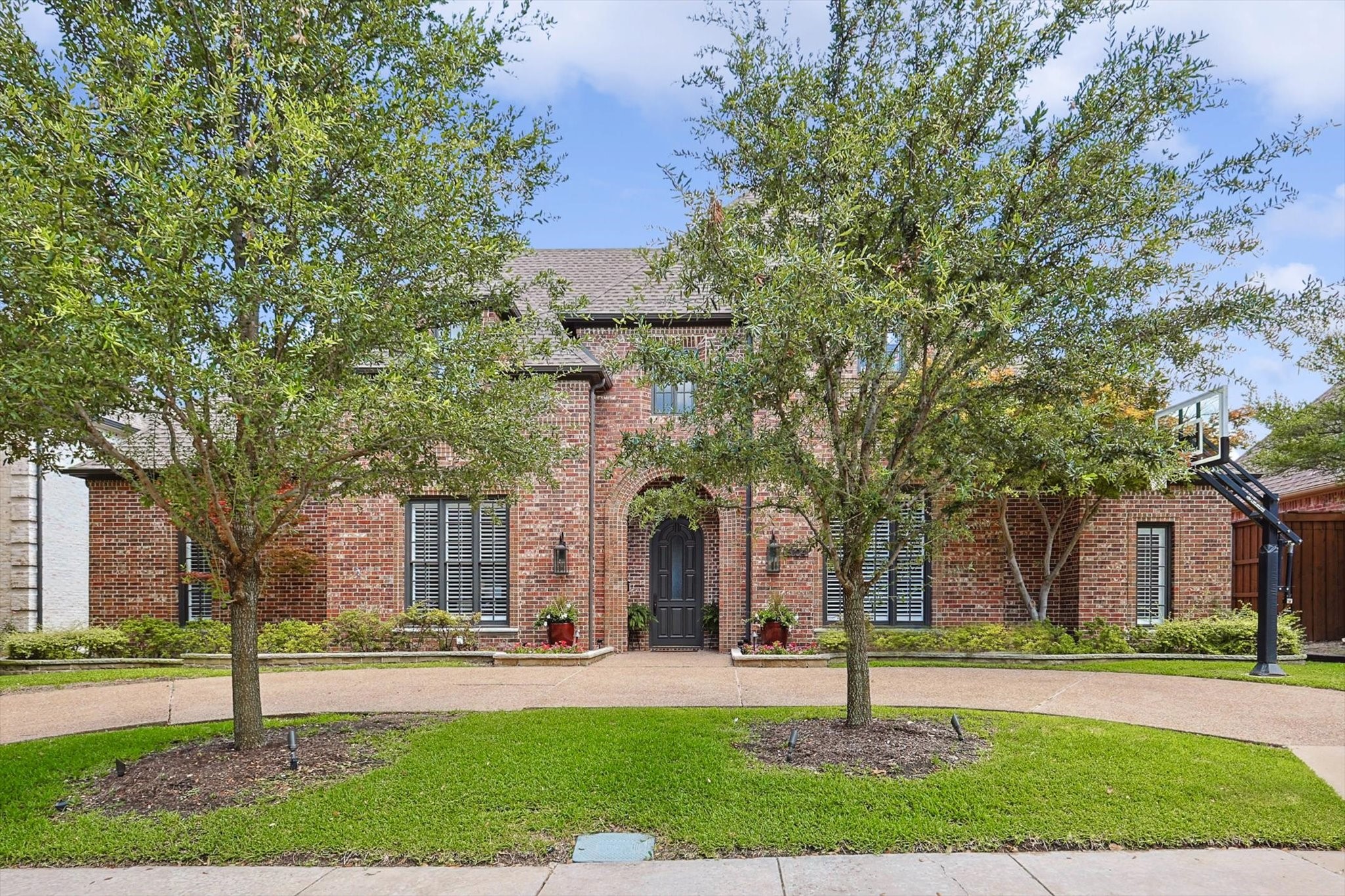 5104 Sea Pines Drive
