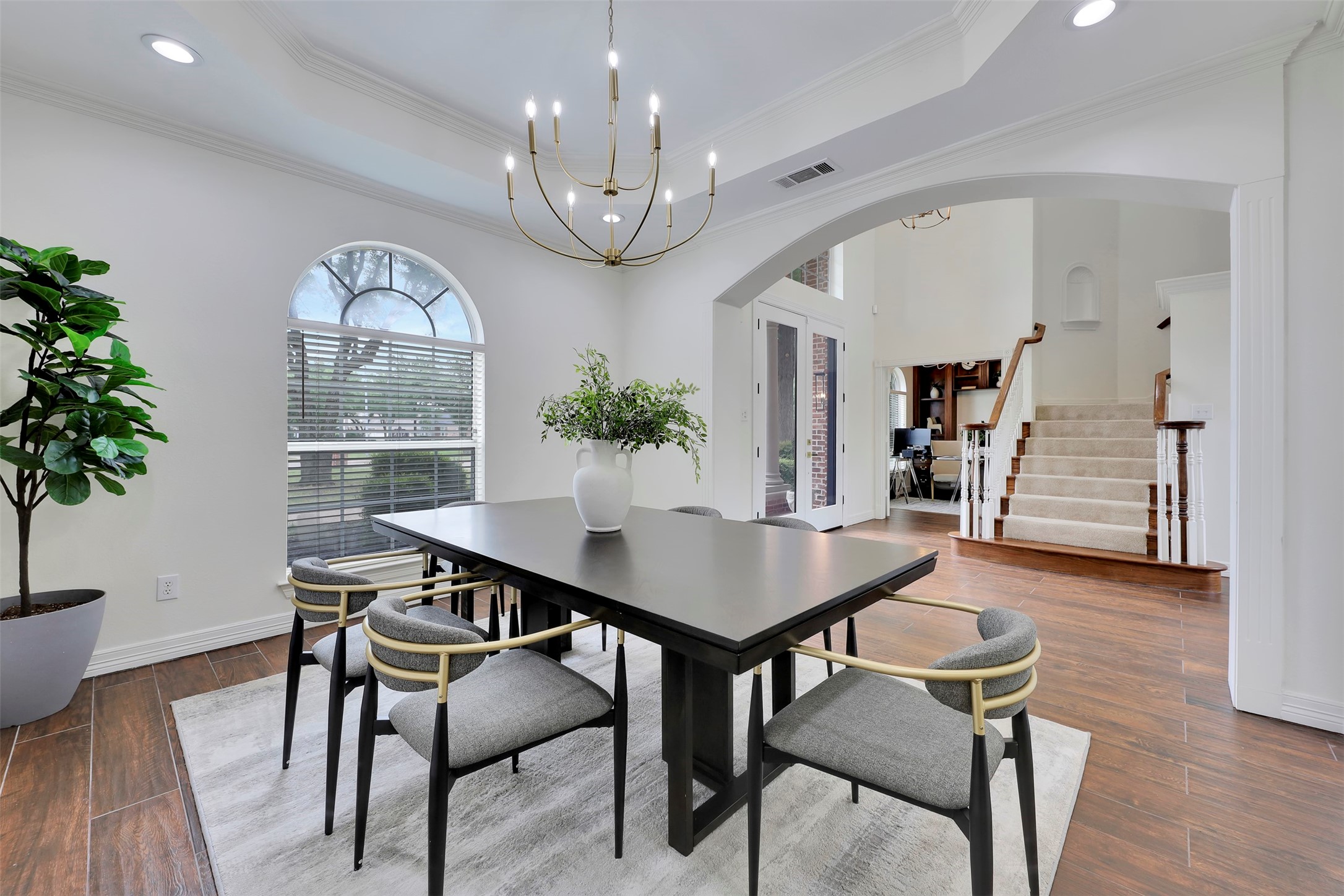 319 Meadow Drive