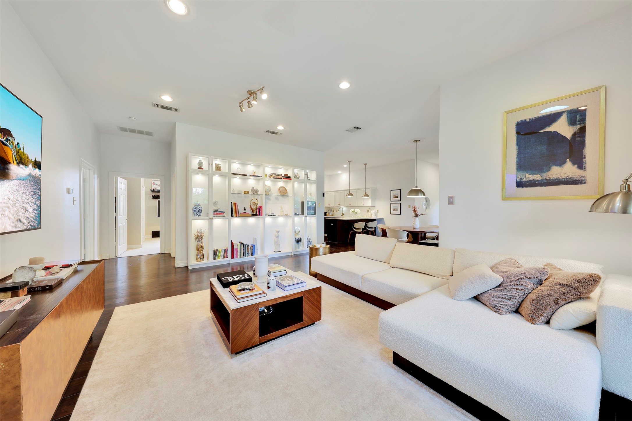 319 Meadow Drive