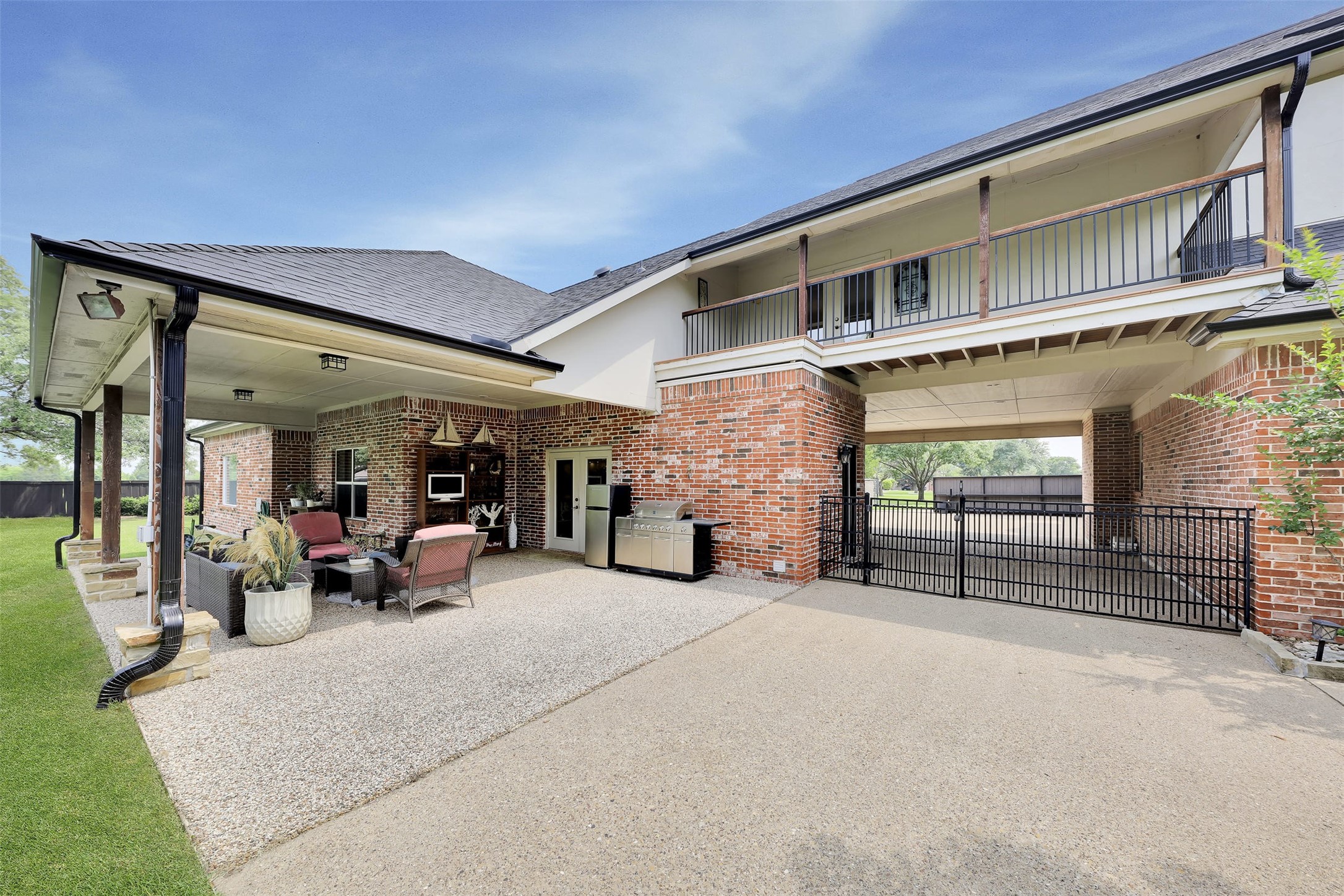319 Meadow Drive