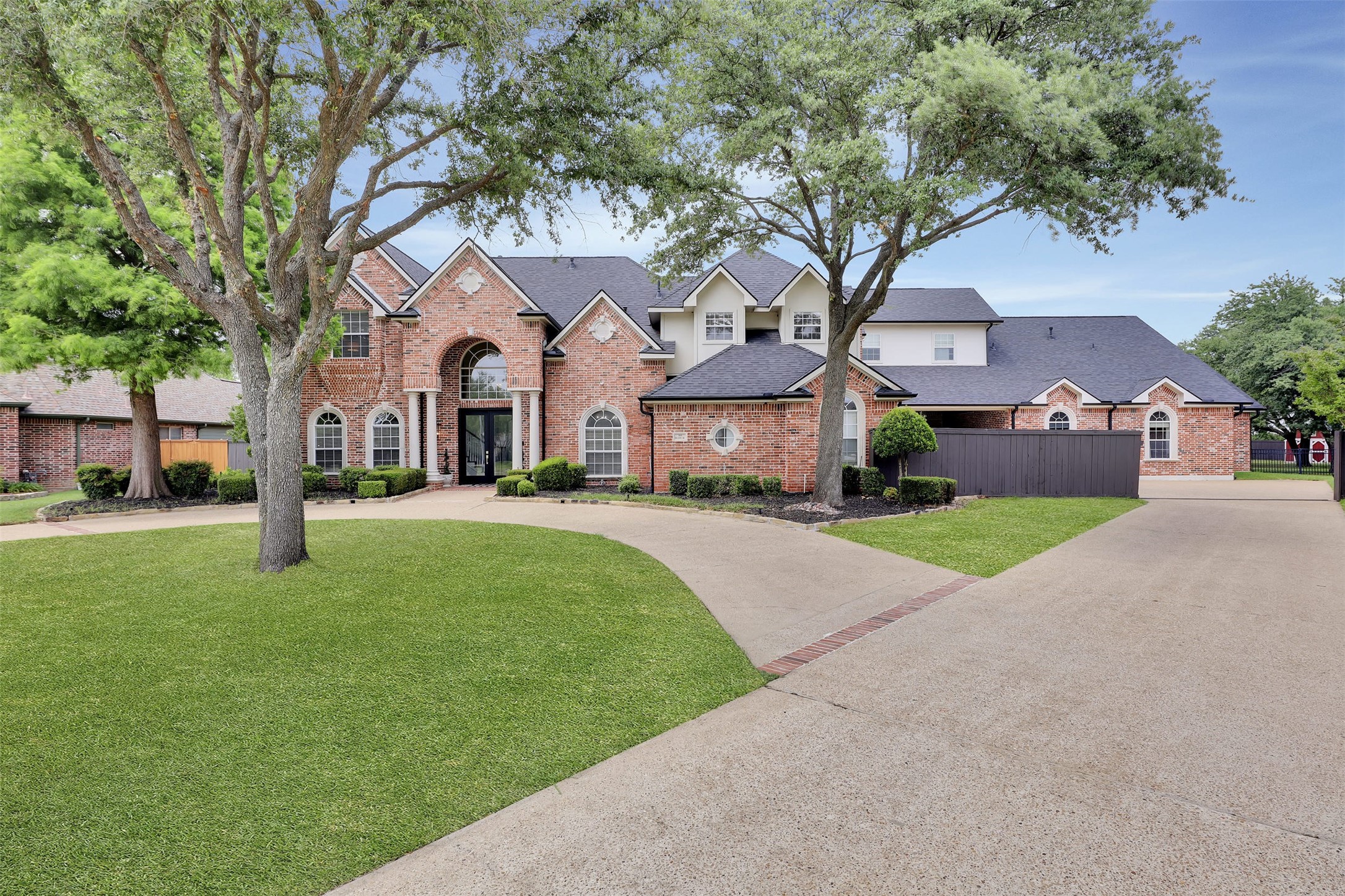 319 Meadow Drive