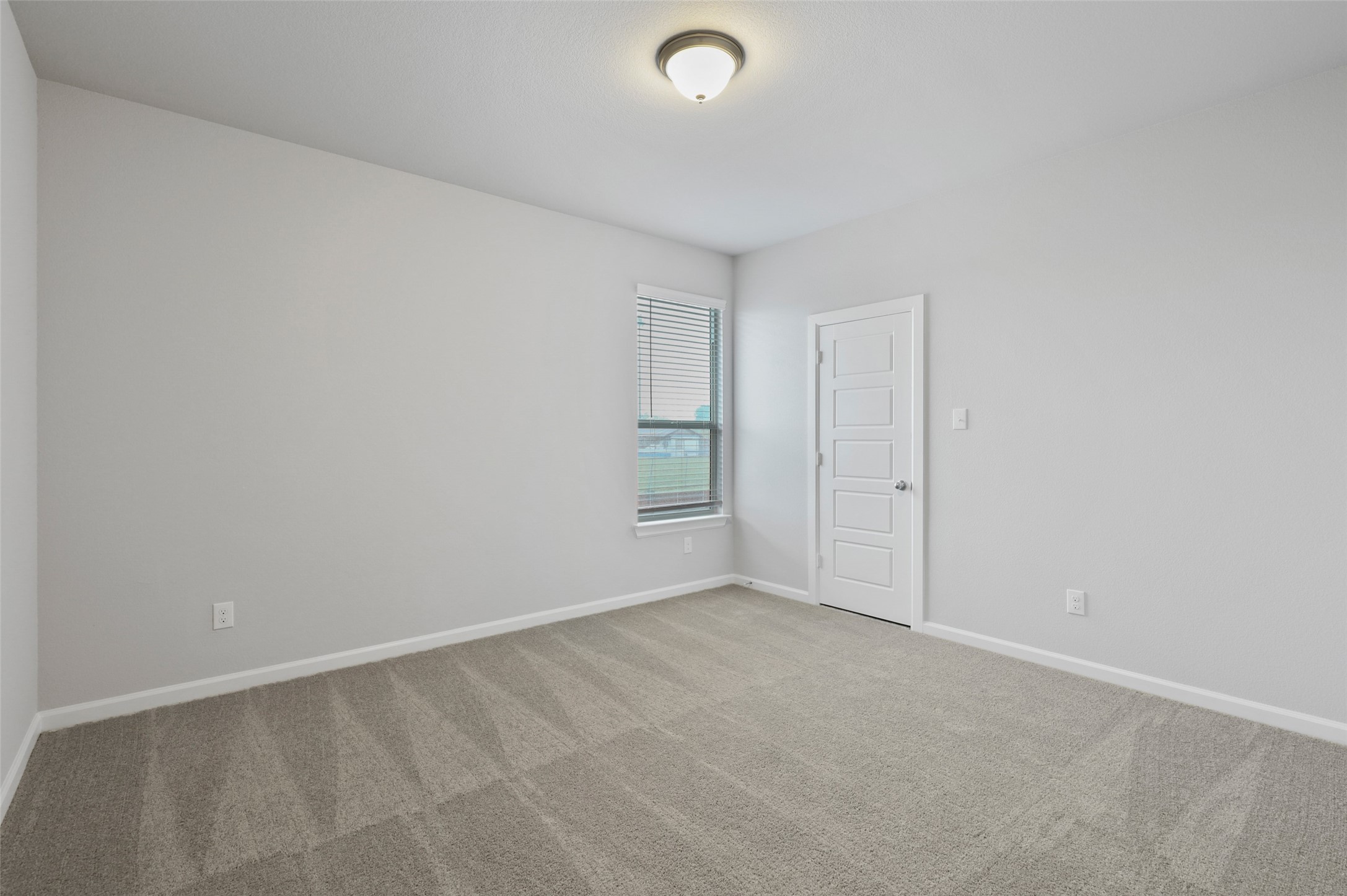 905 Hopper Lane