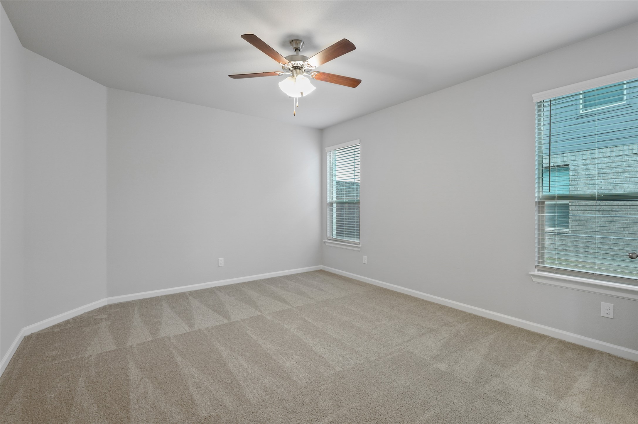 905 Hopper Lane
