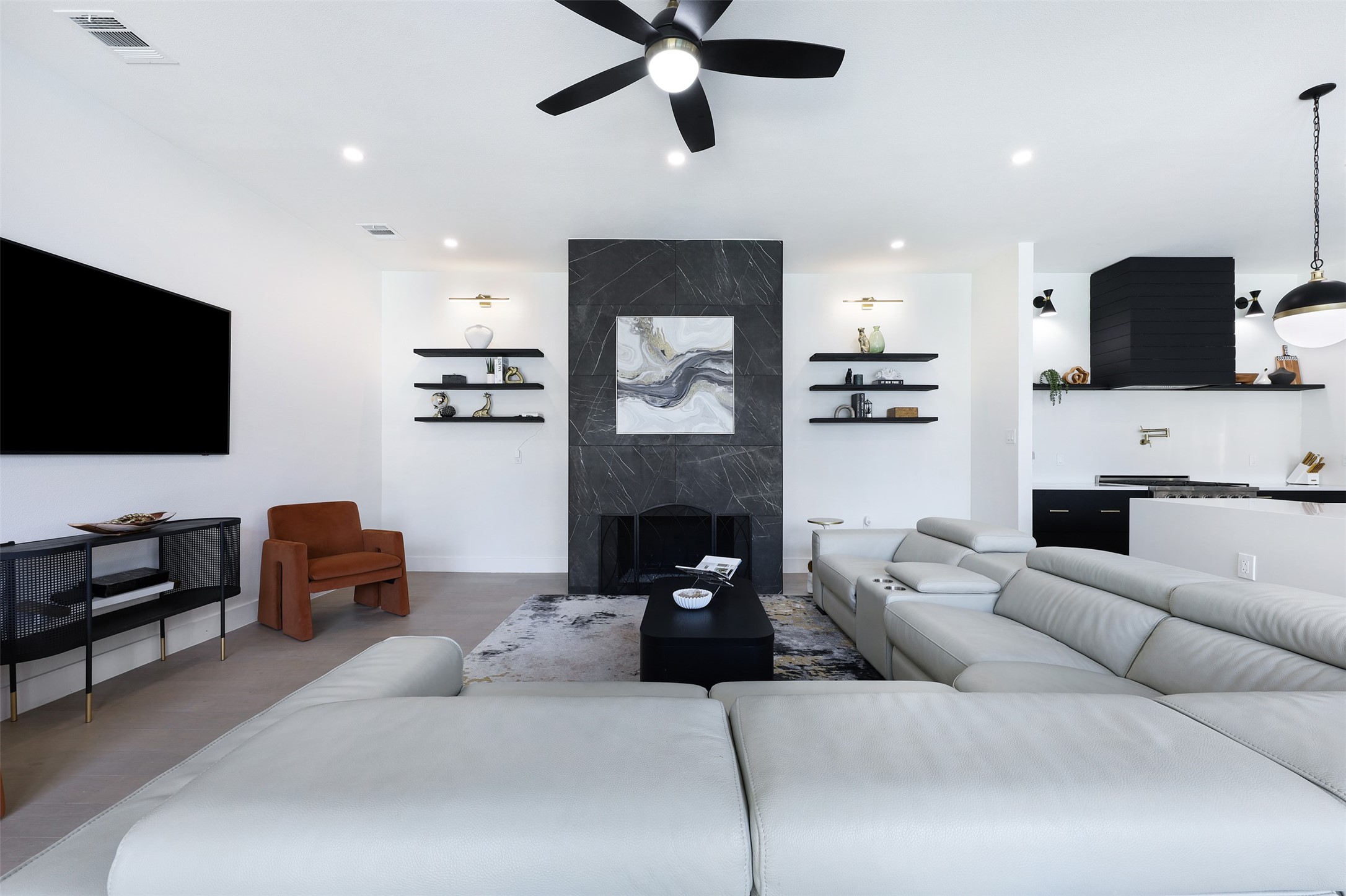 7609 Twelve Oaks Circle