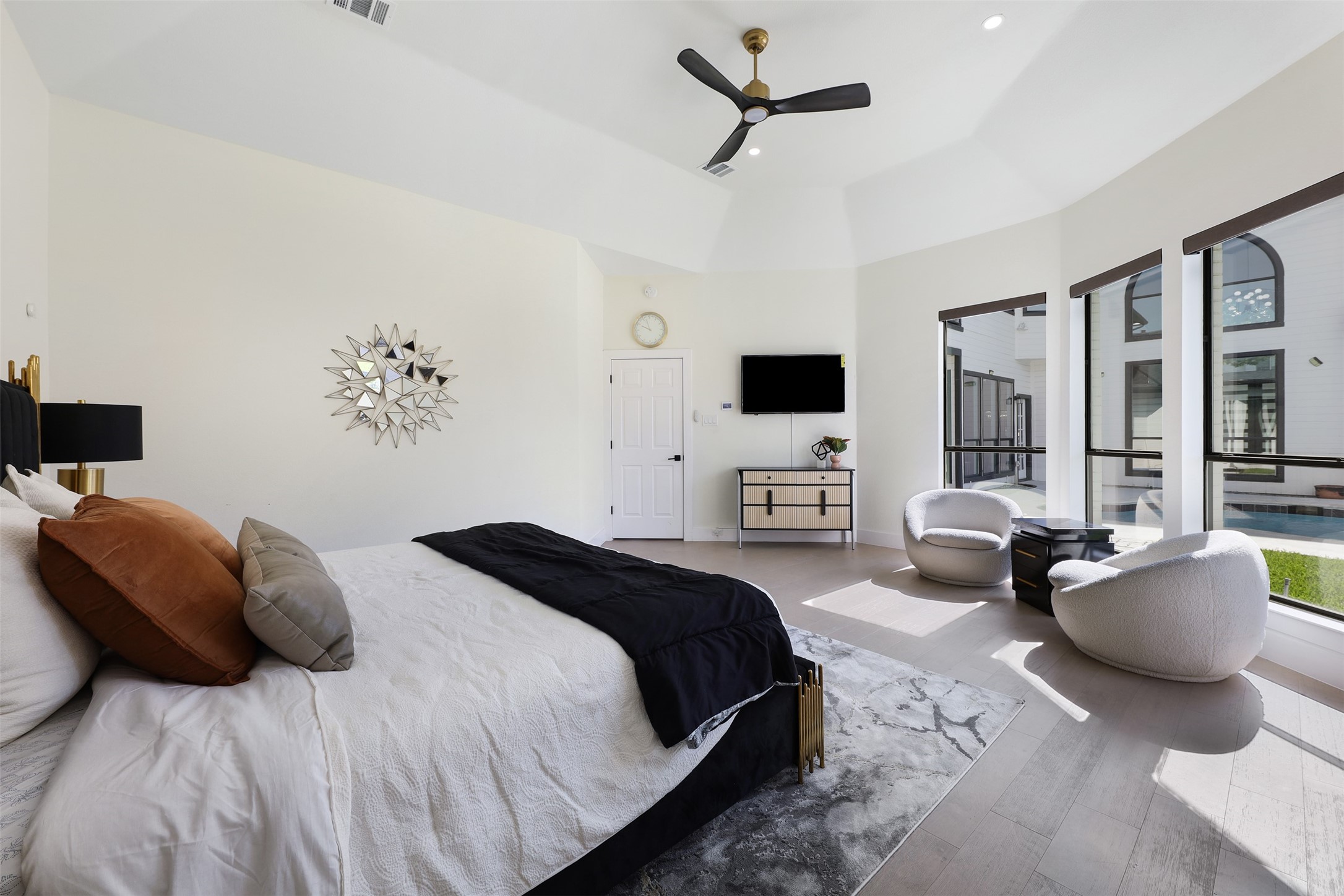 7609 Twelve Oaks Circle