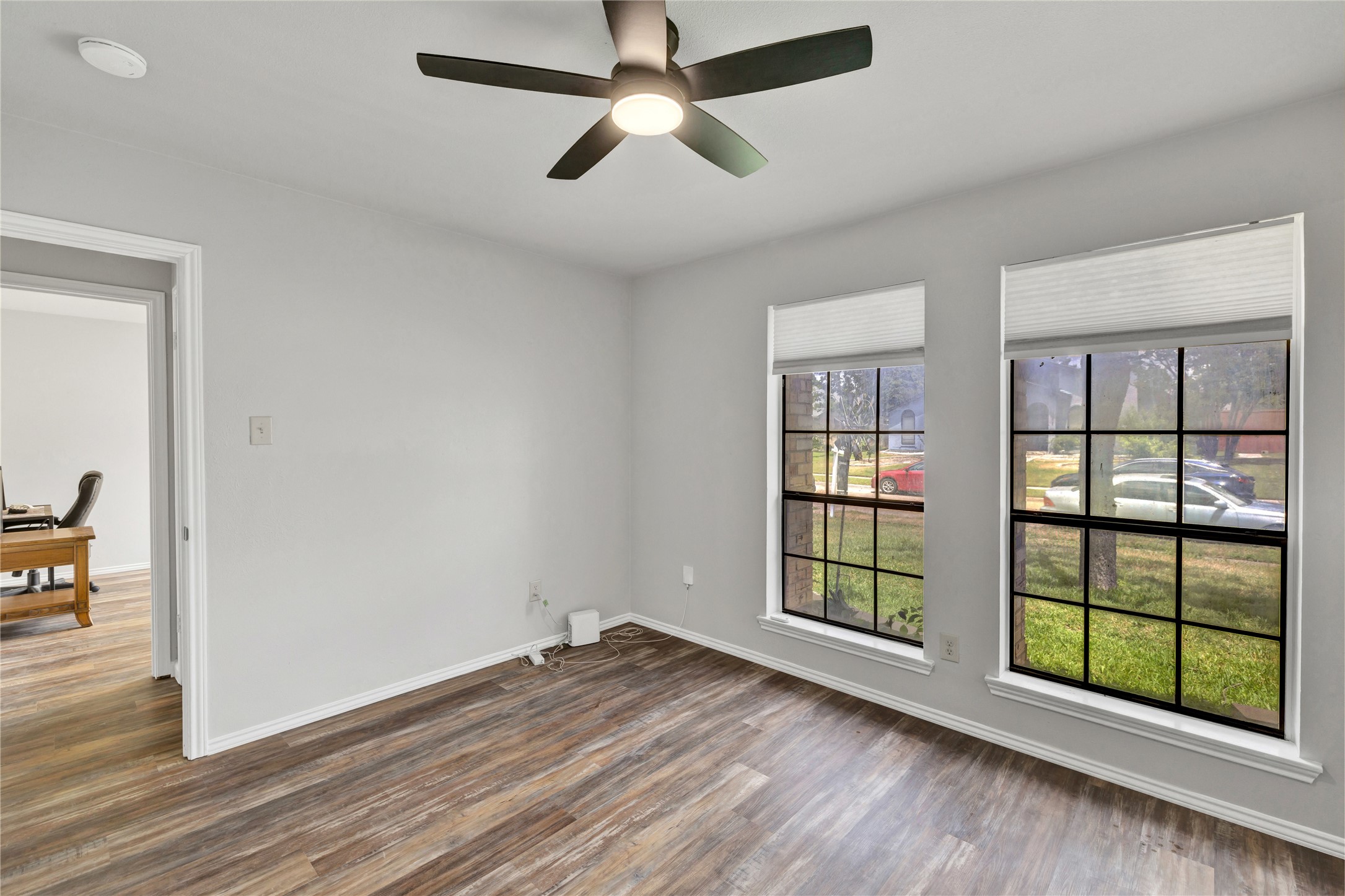 1603 Versailles Drive