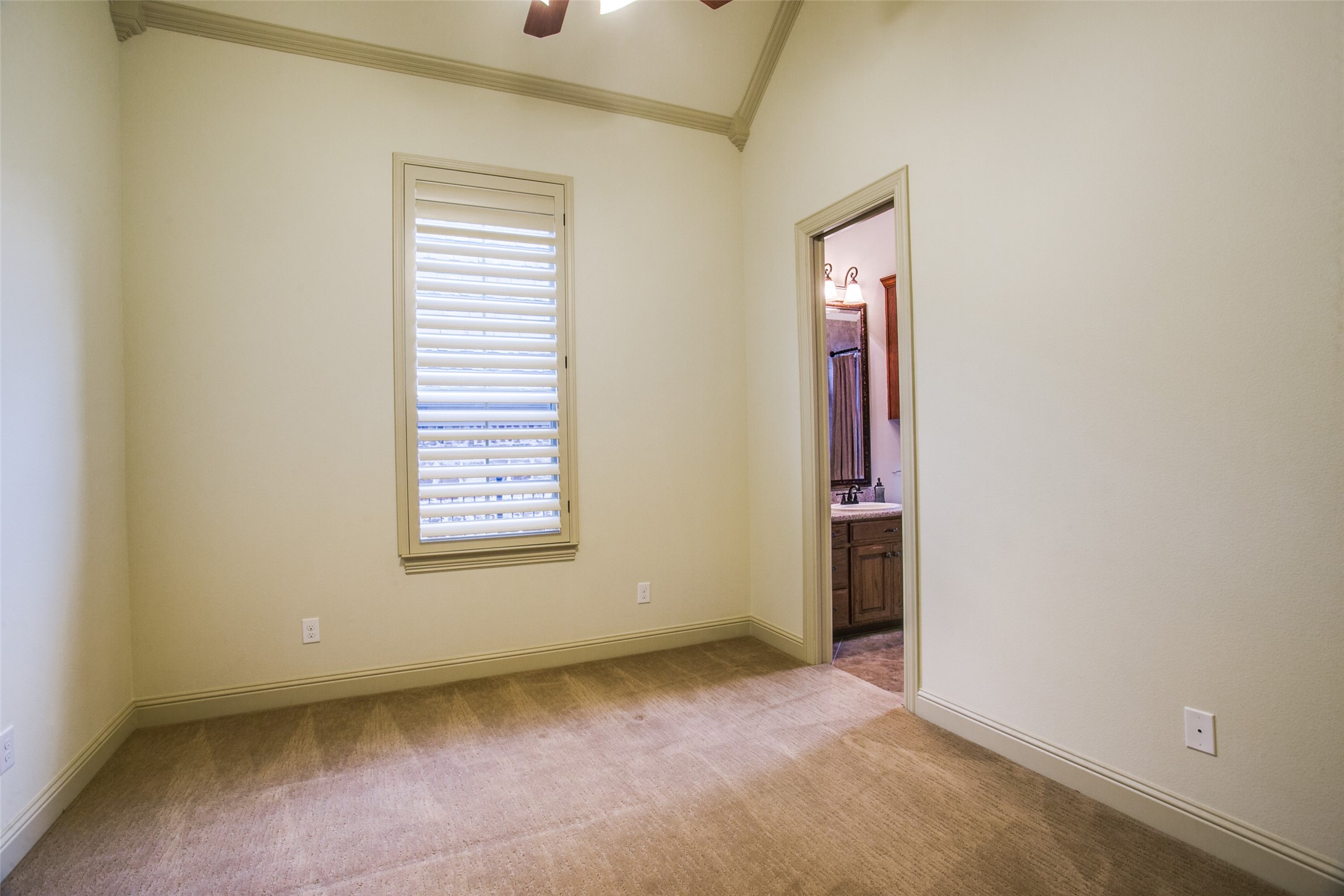 1667 Morris Lane