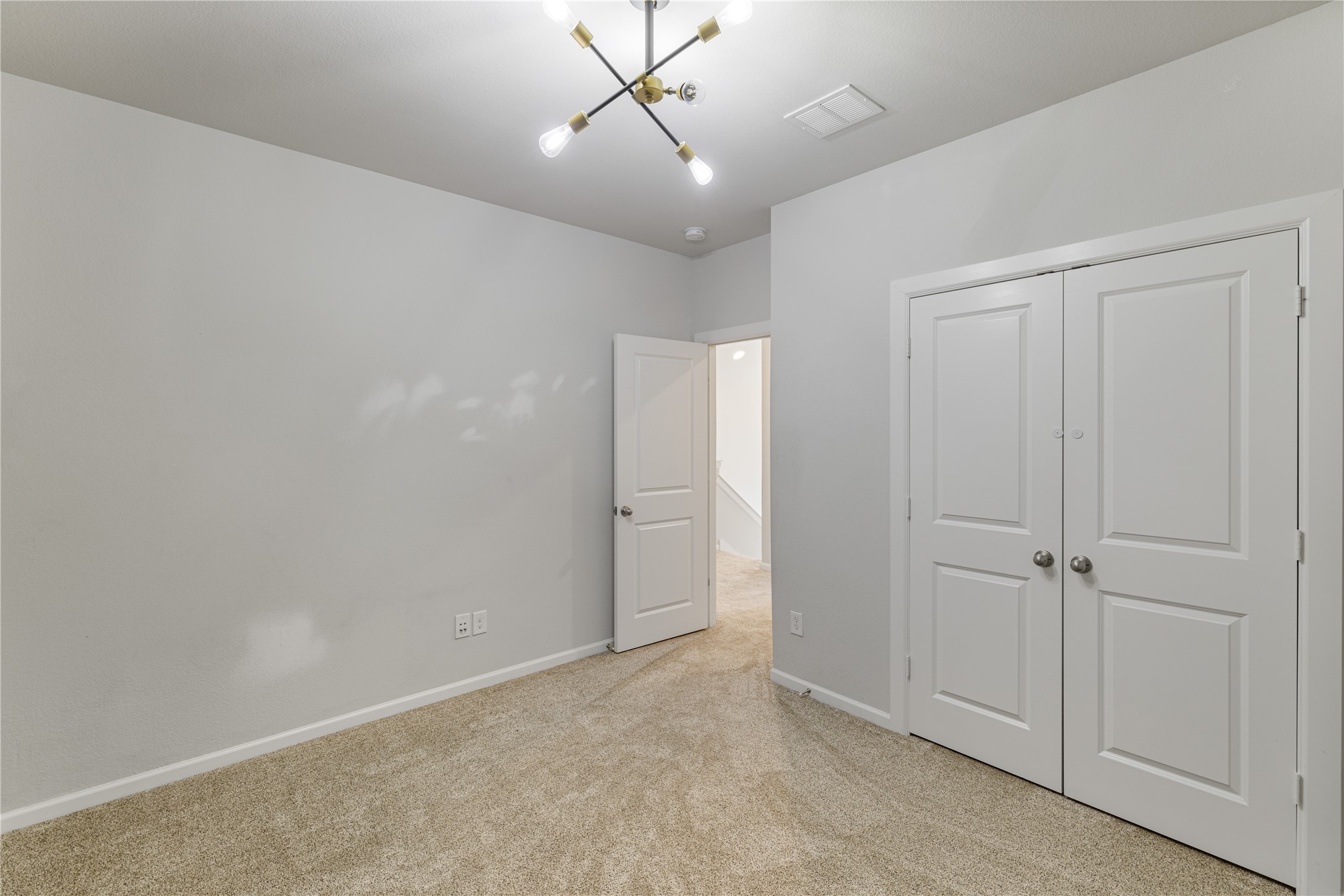 825 Parkside Drive