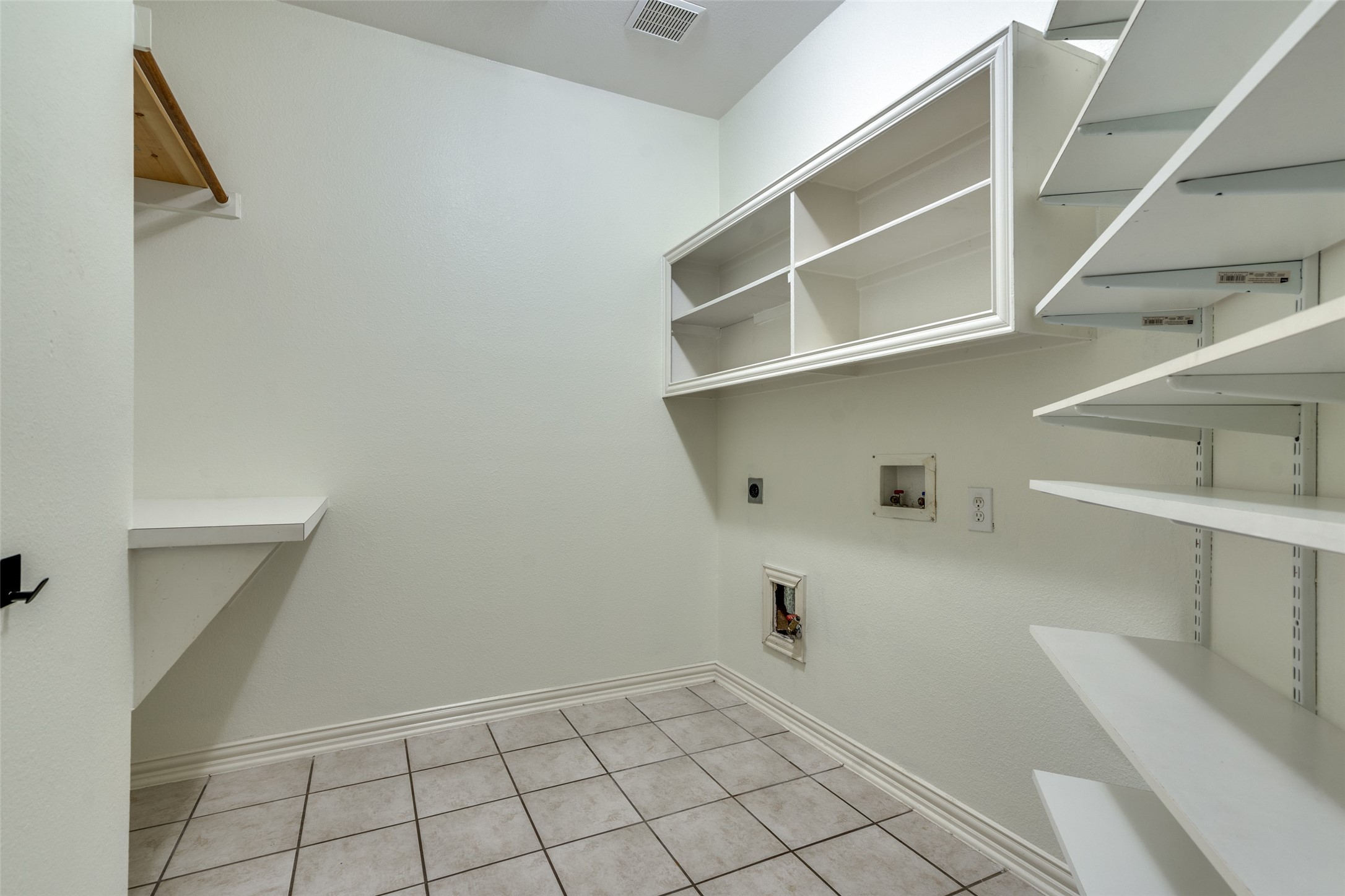 3107 Meadow Wood Drive