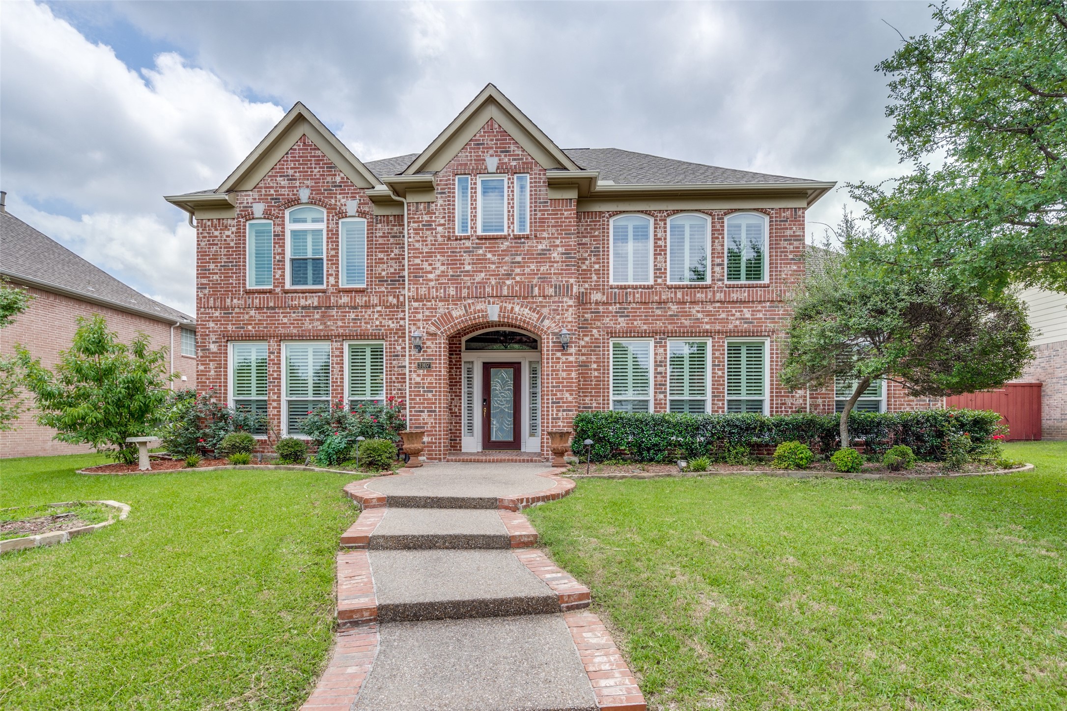3107 Meadow Wood Drive