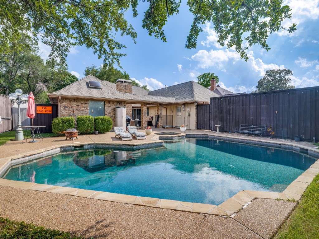2505 Piedra Drive