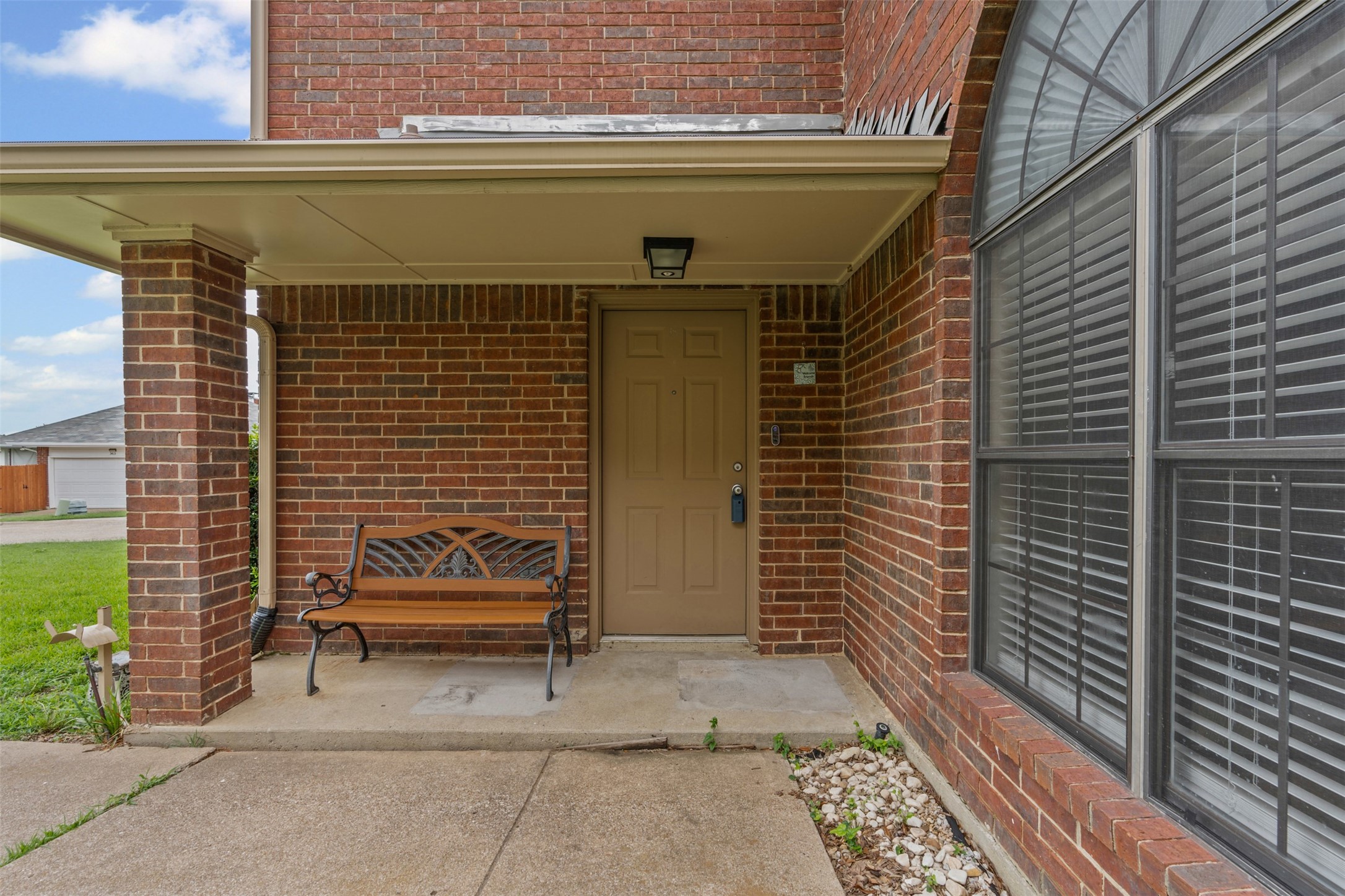 1404 Ranchview Court