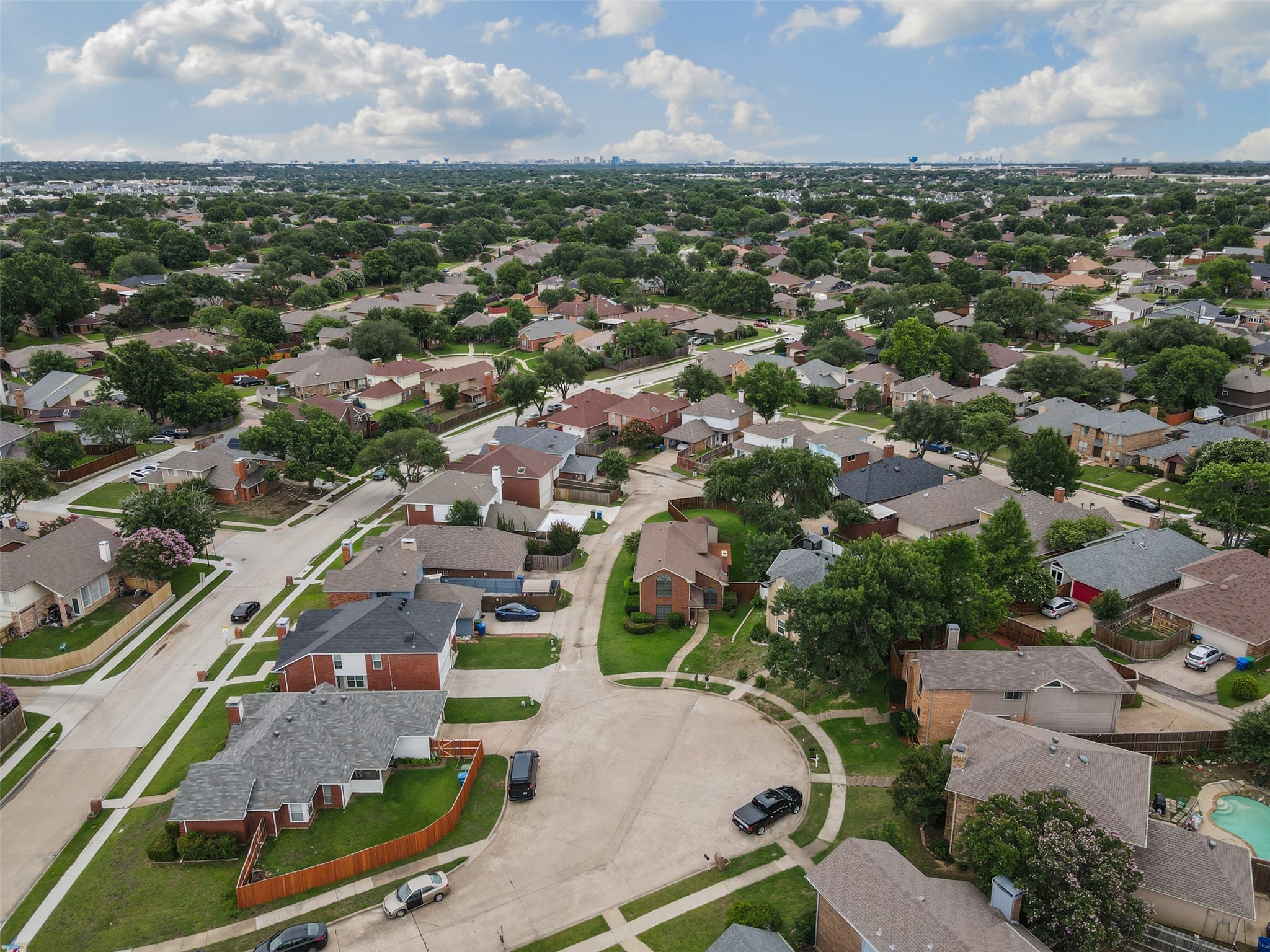 1404 Ranchview Court