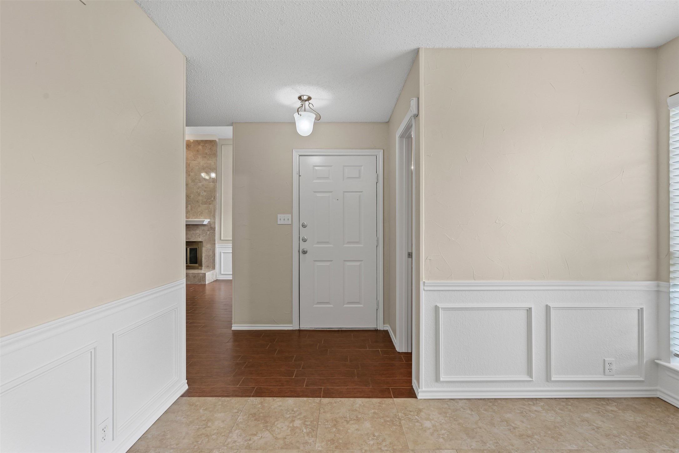 1404 Ranchview Court