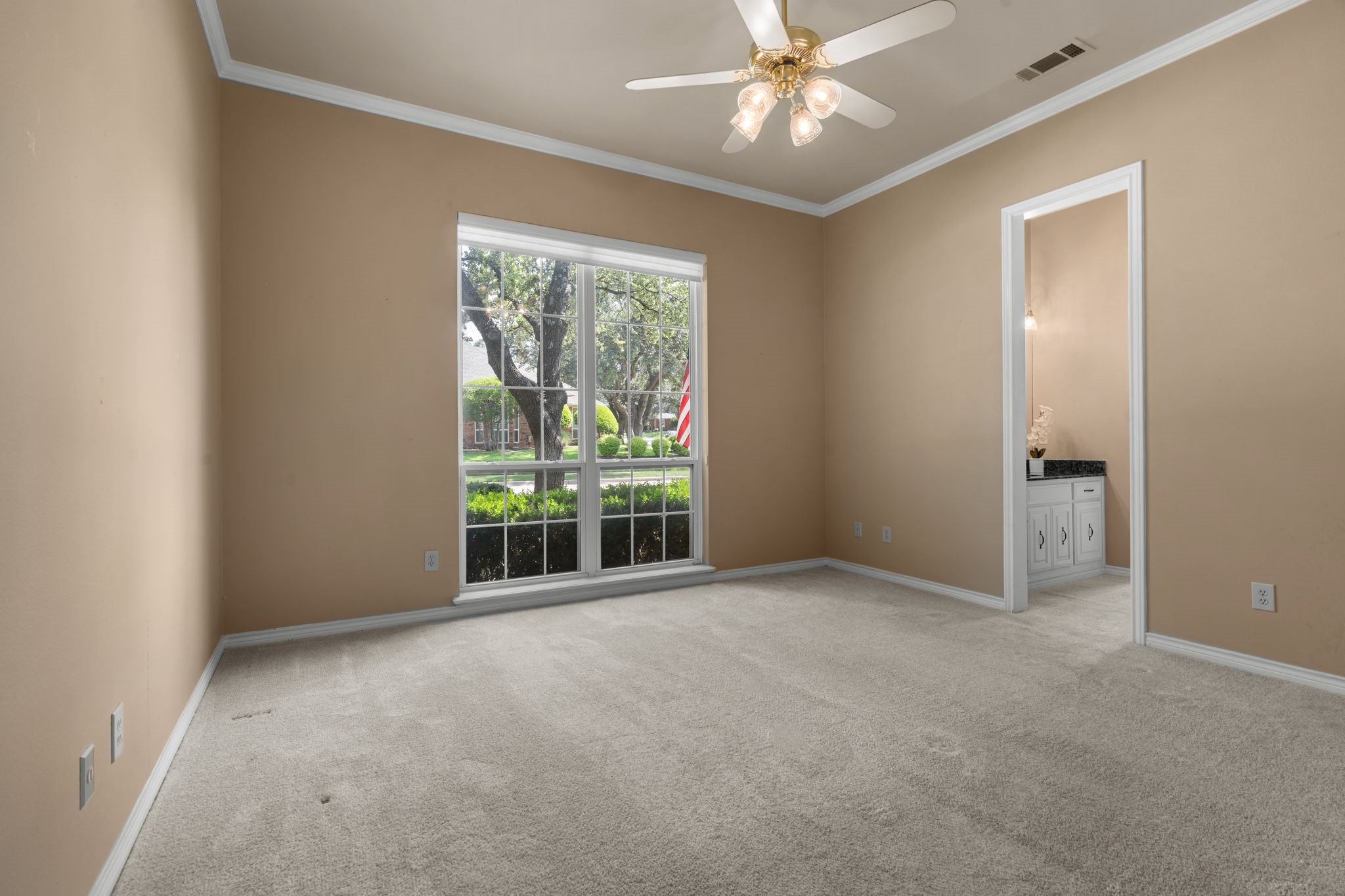 4609 Huffman Court