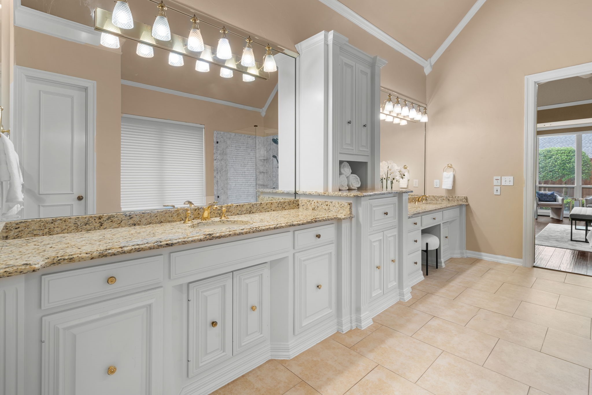 4609 Huffman Court