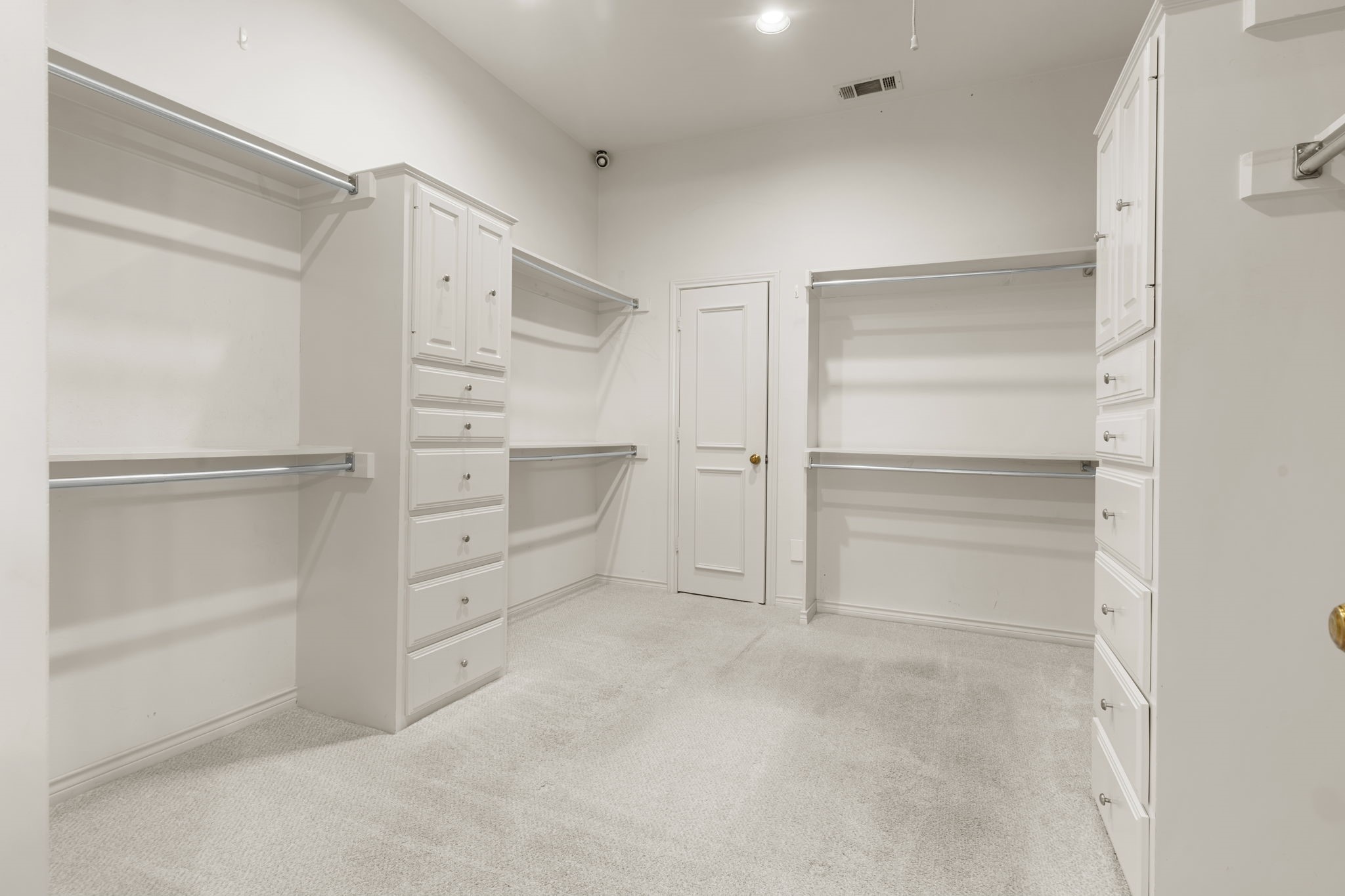4609 Huffman Court