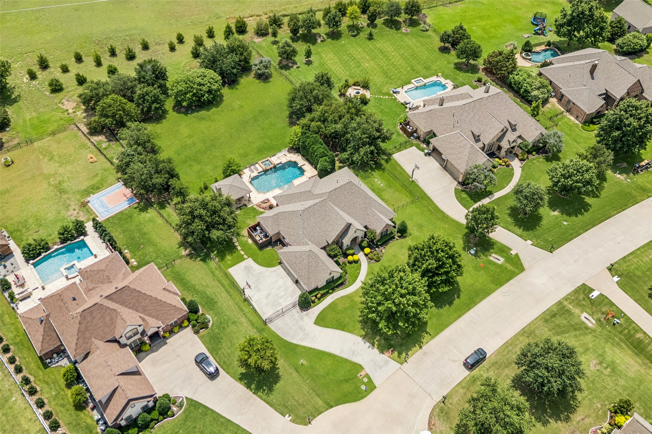 1910 Blue Forest Drive