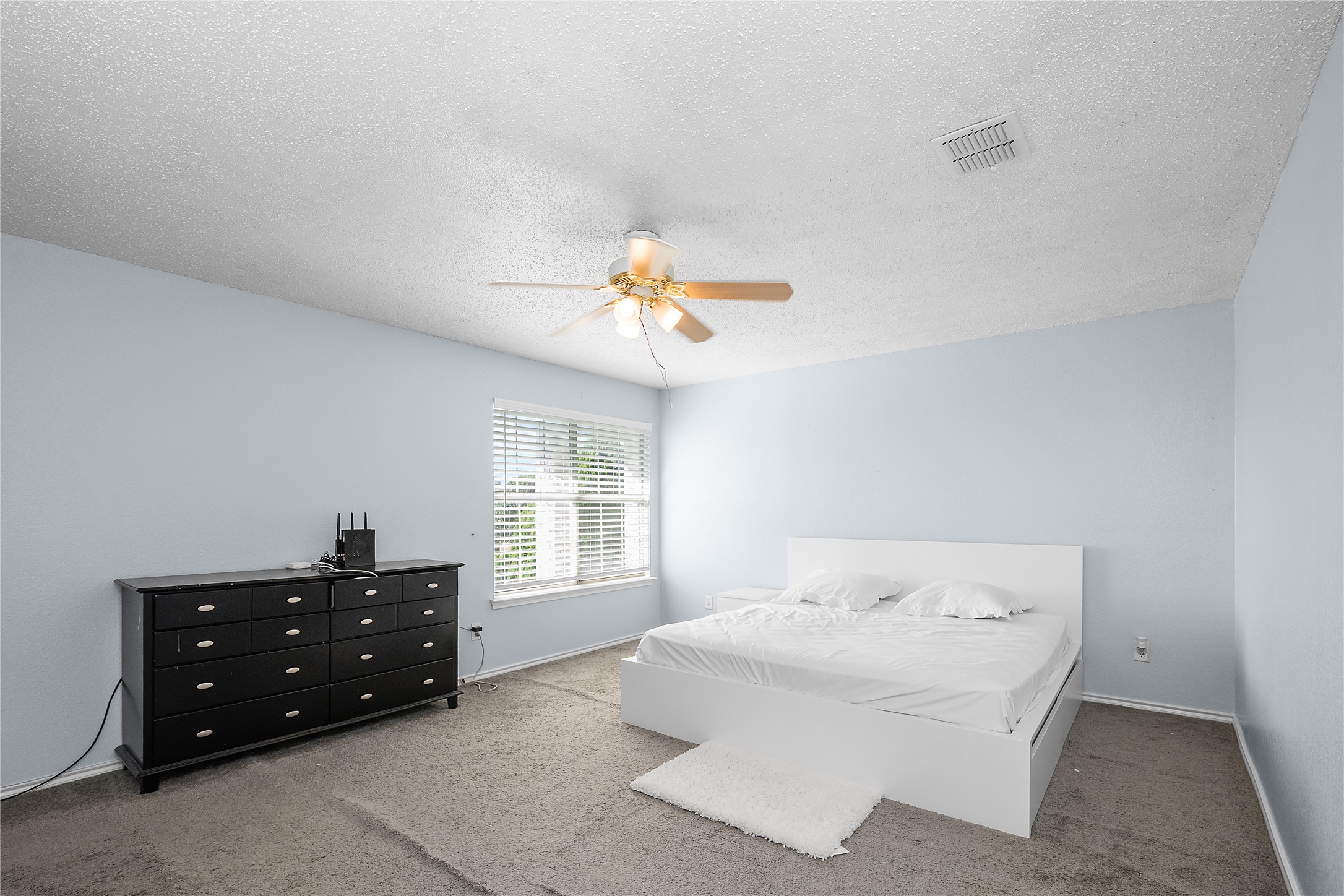 2303 Mainsail Lane