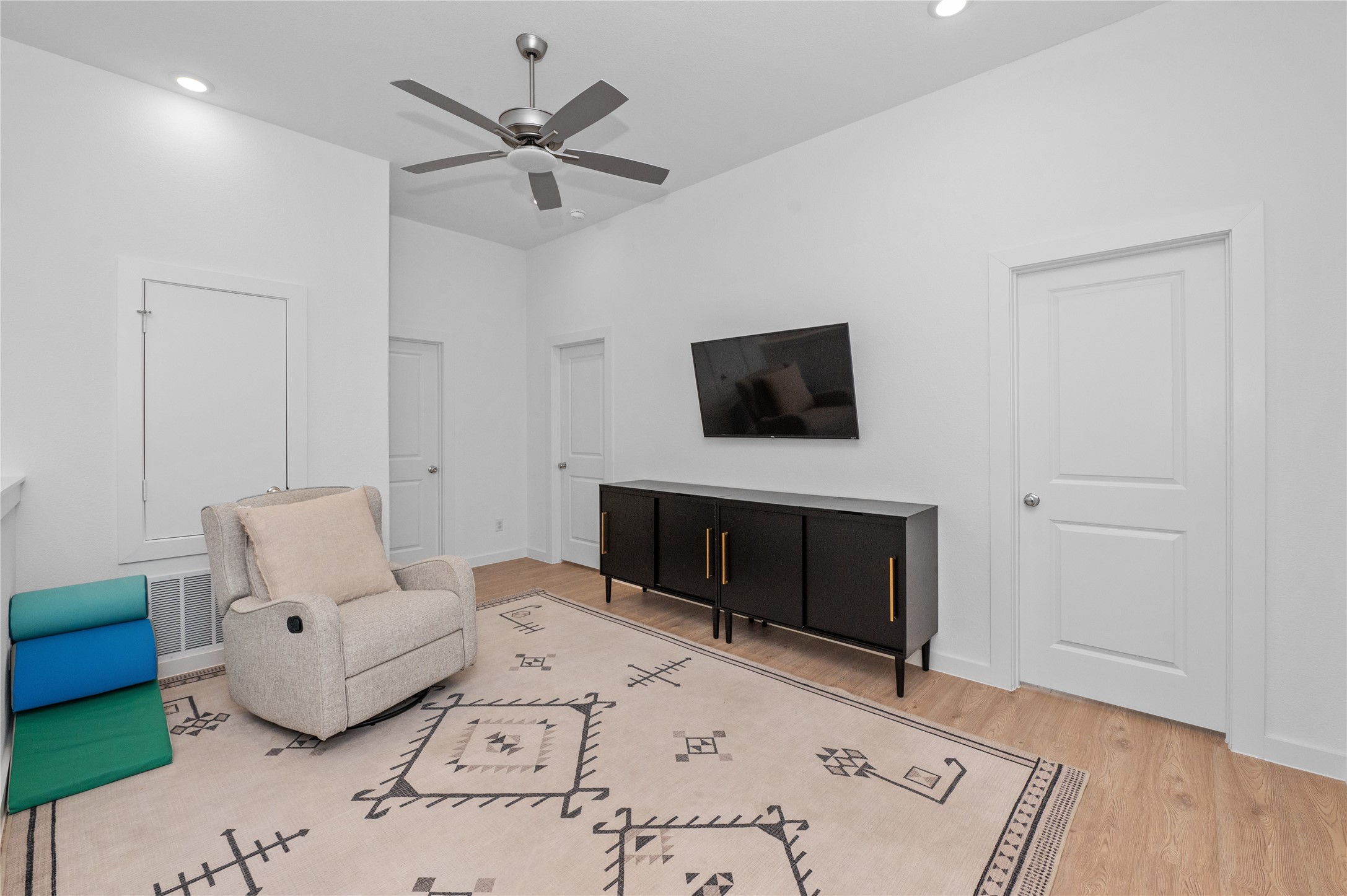 108 Enclave Way