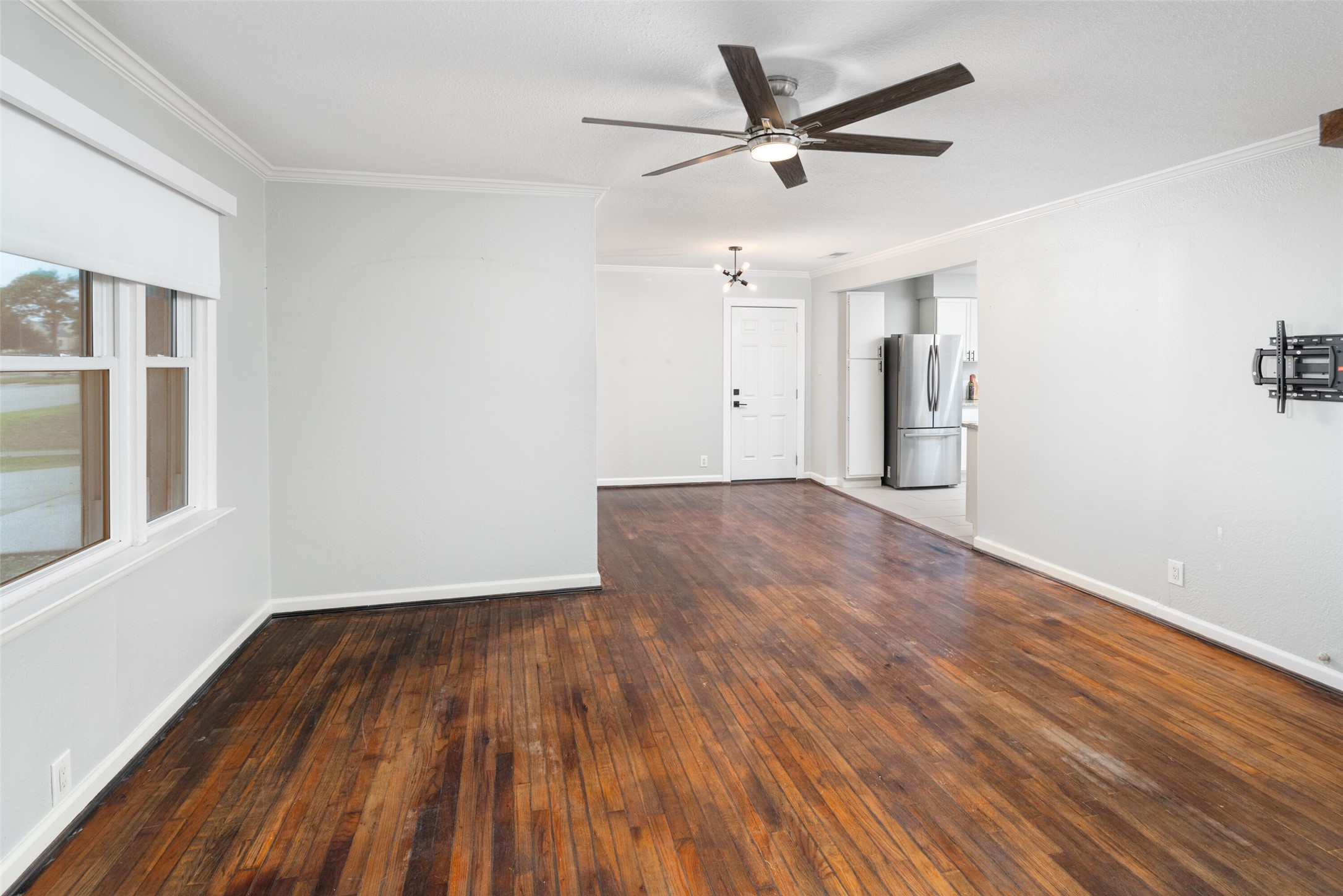 109 S Graves Street