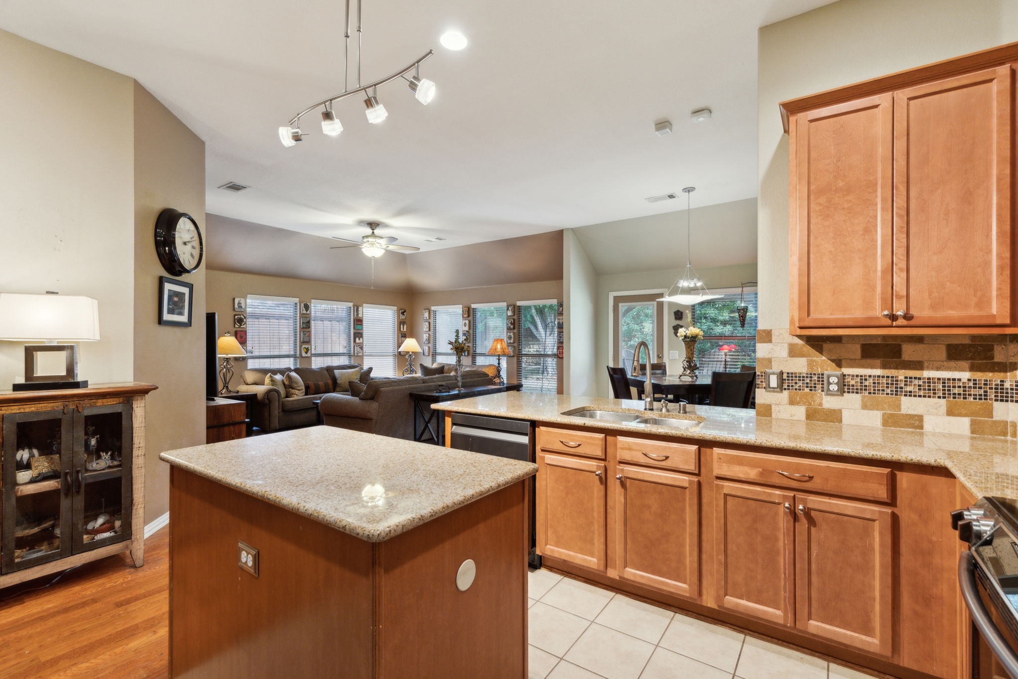 2449 Dove Creek Drive