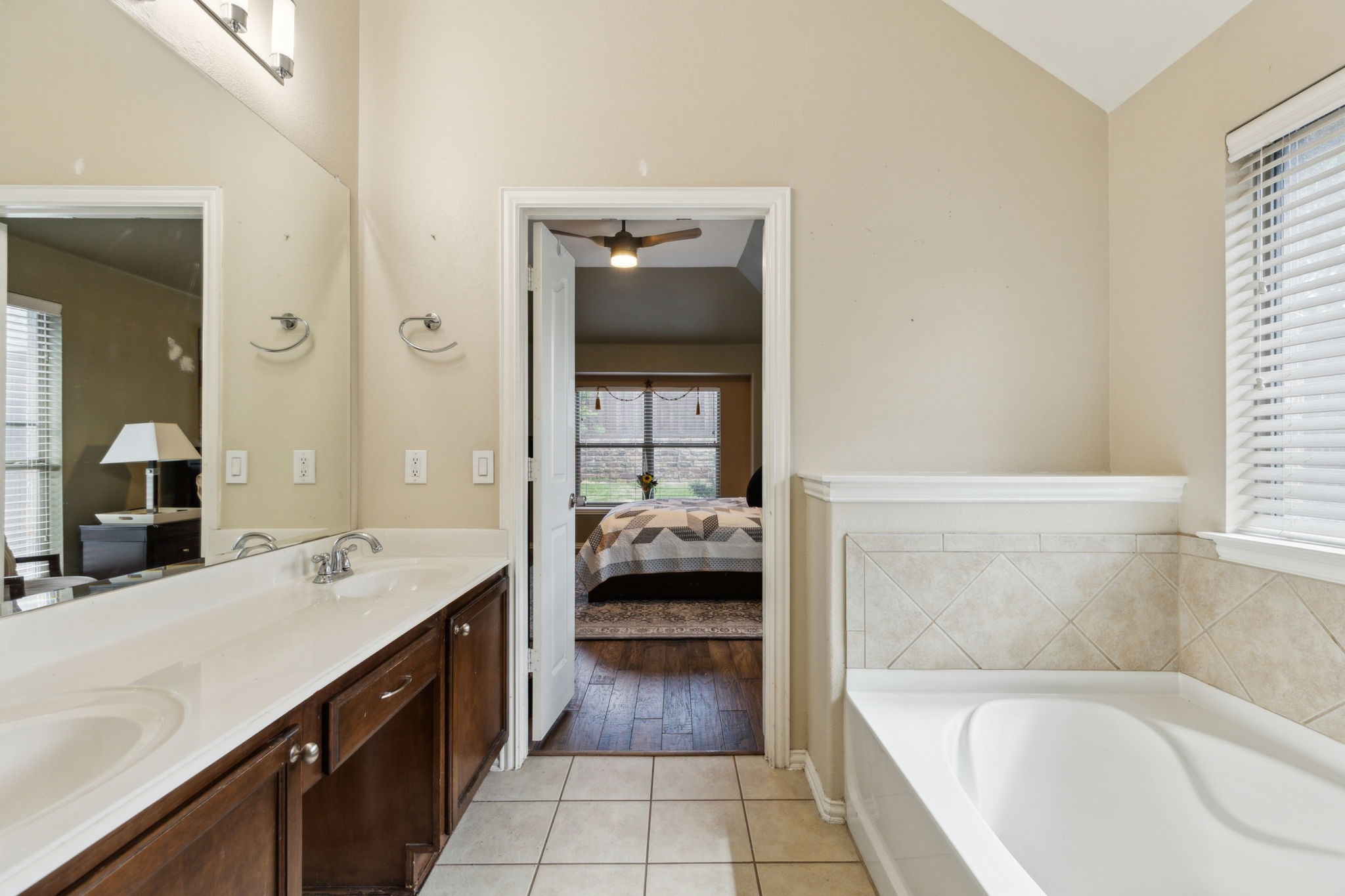 2449 Dove Creek Drive